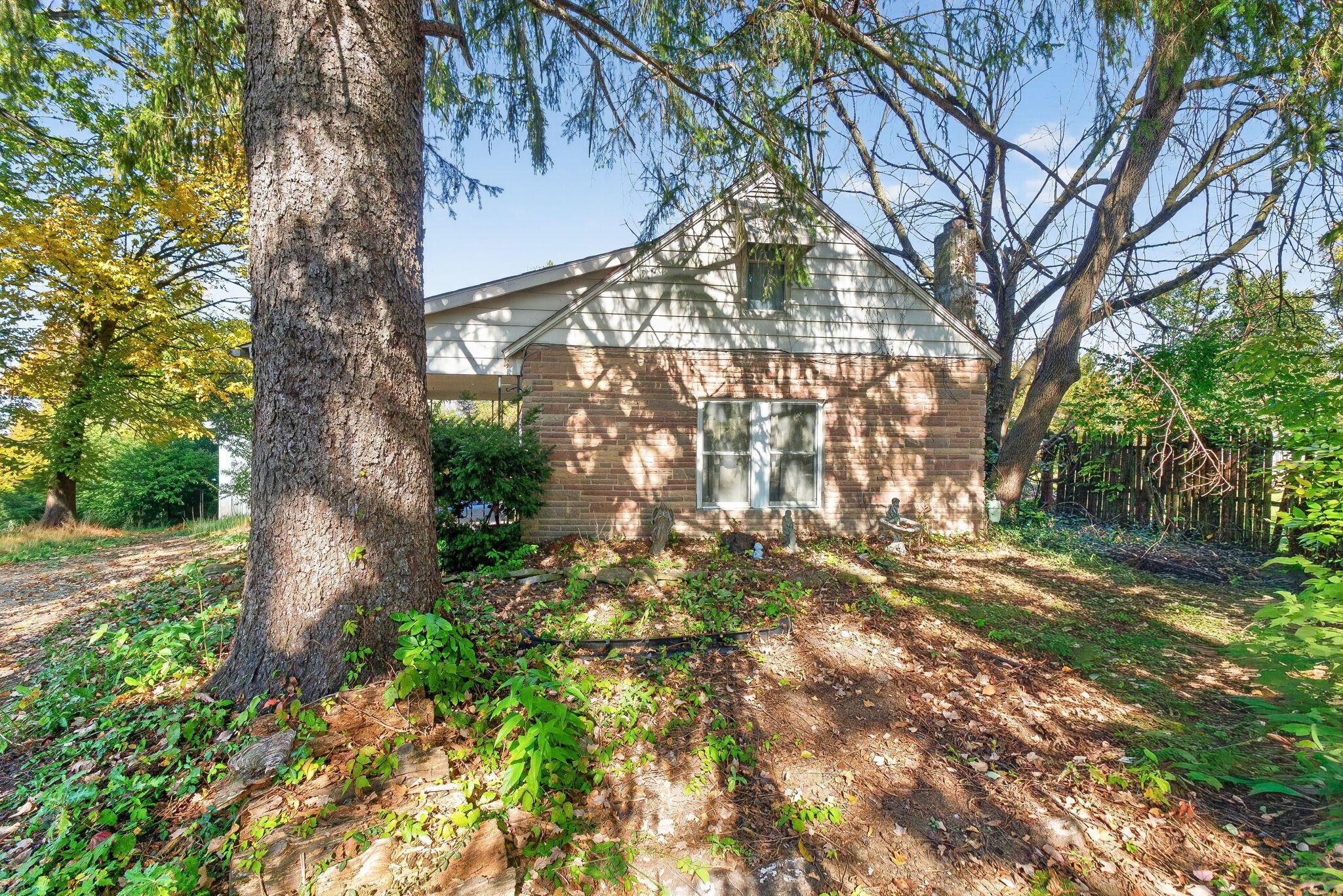 1936 Lehner Road Property Photo 2