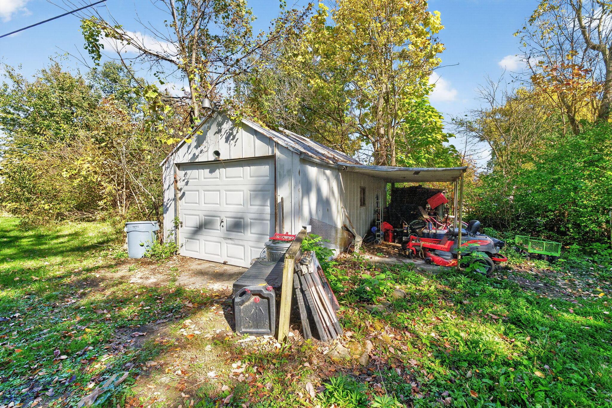 1936 Lehner Road Property Photo 6
