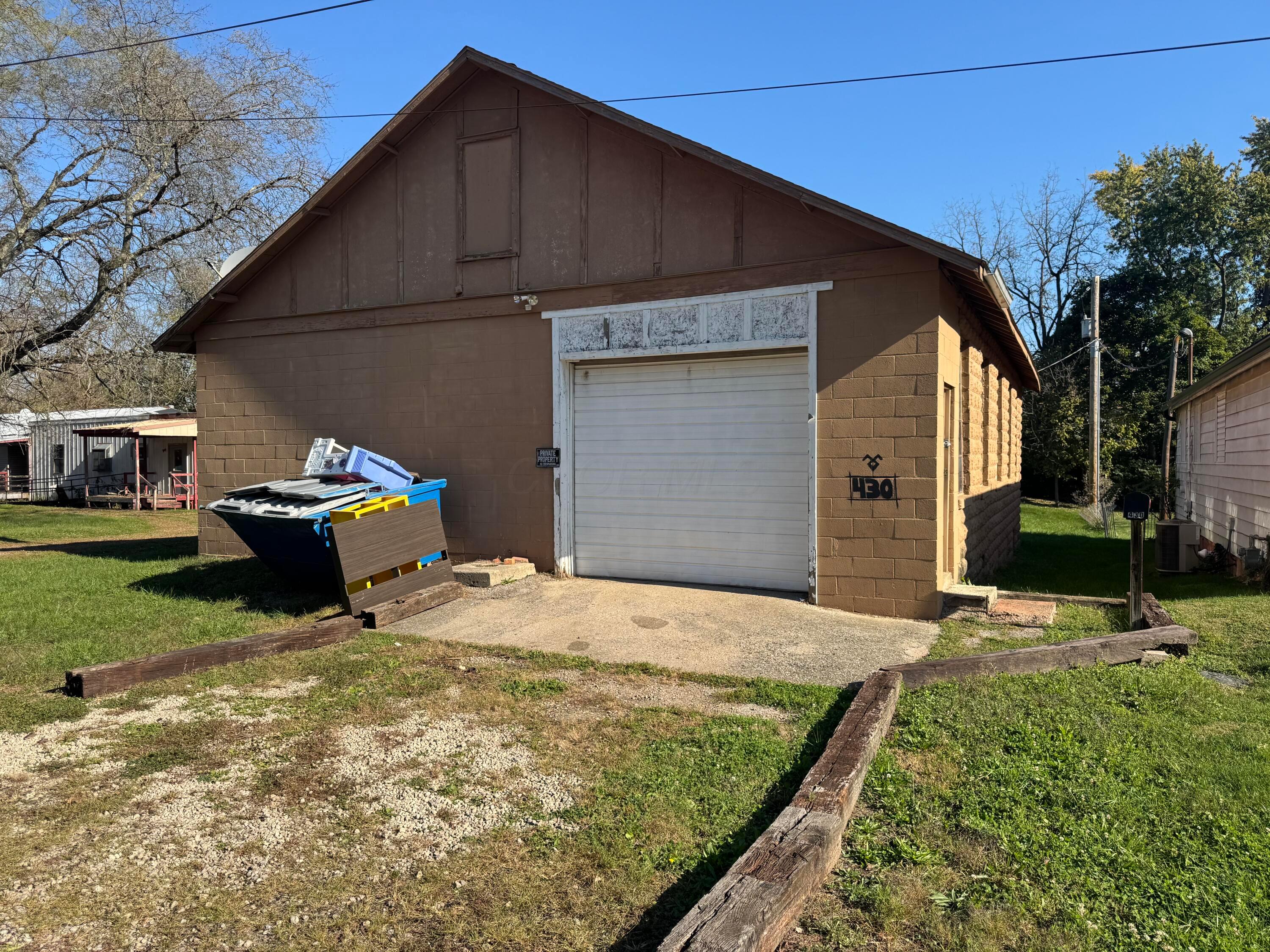 430 N Fayette Street Property Photo 1