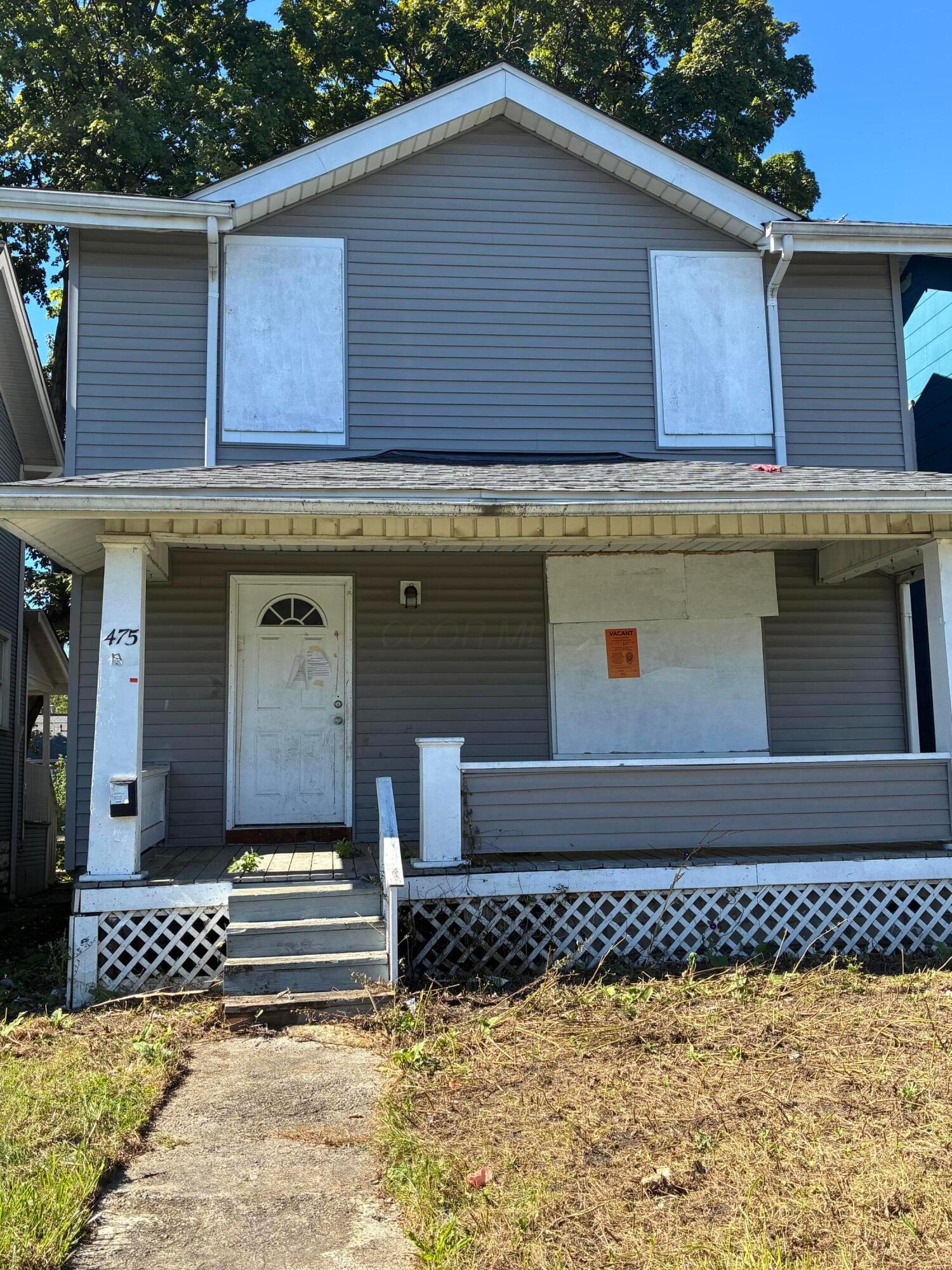 475 S Richardson Avenue Property Photo 1