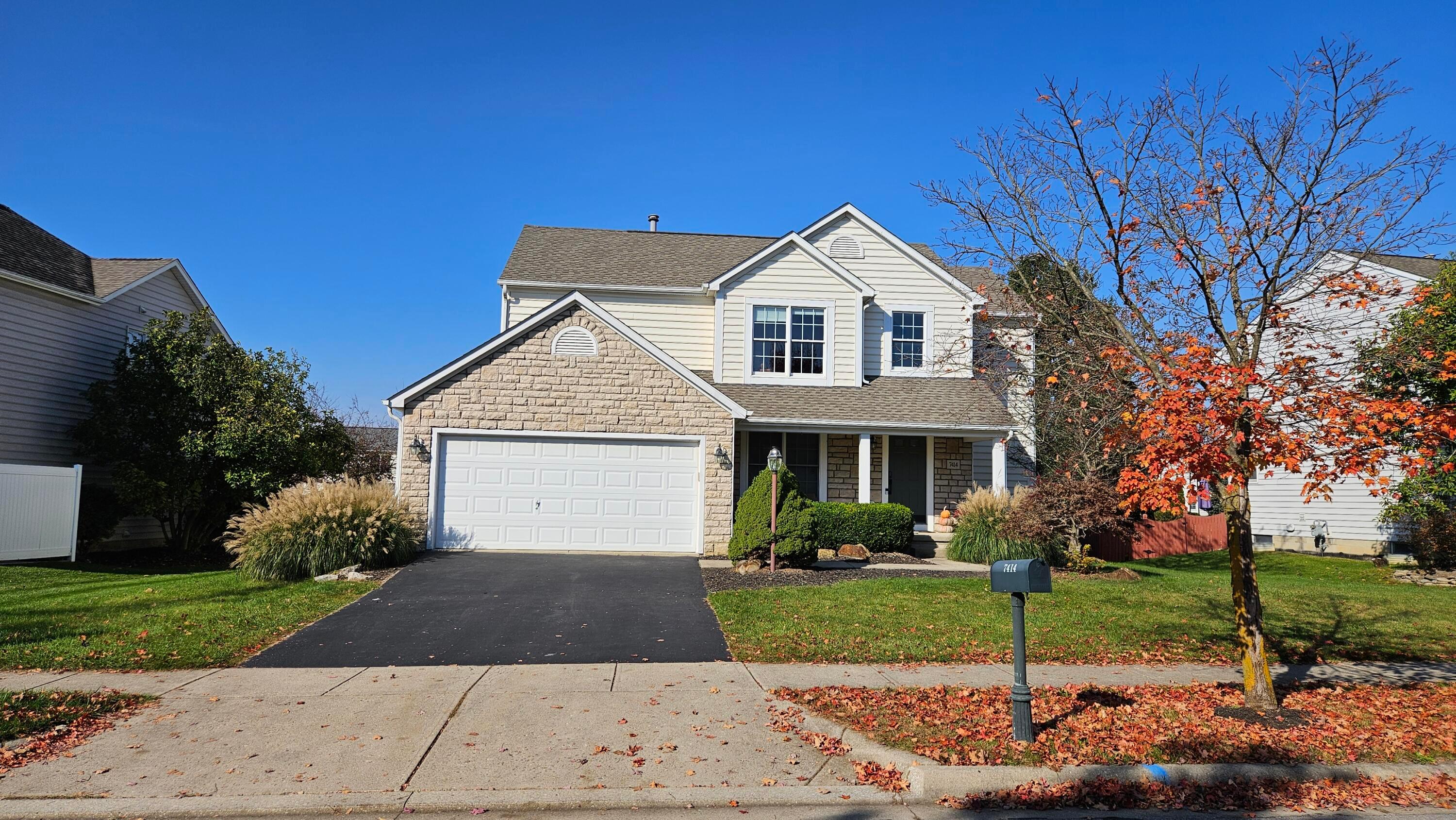 7414 Scioto Parkway Property Photo 1