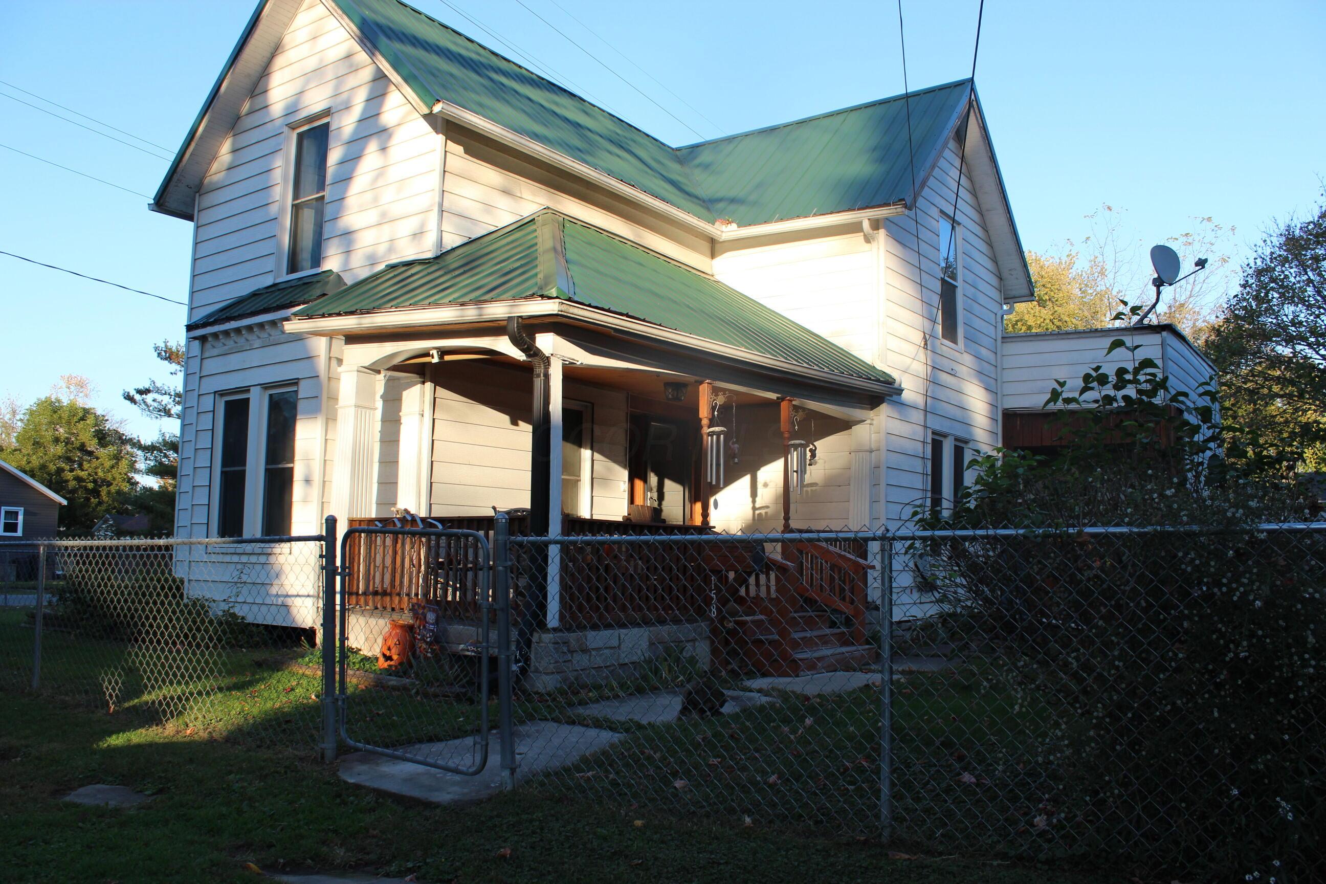 158 N Grand Avenue Property Photo 1