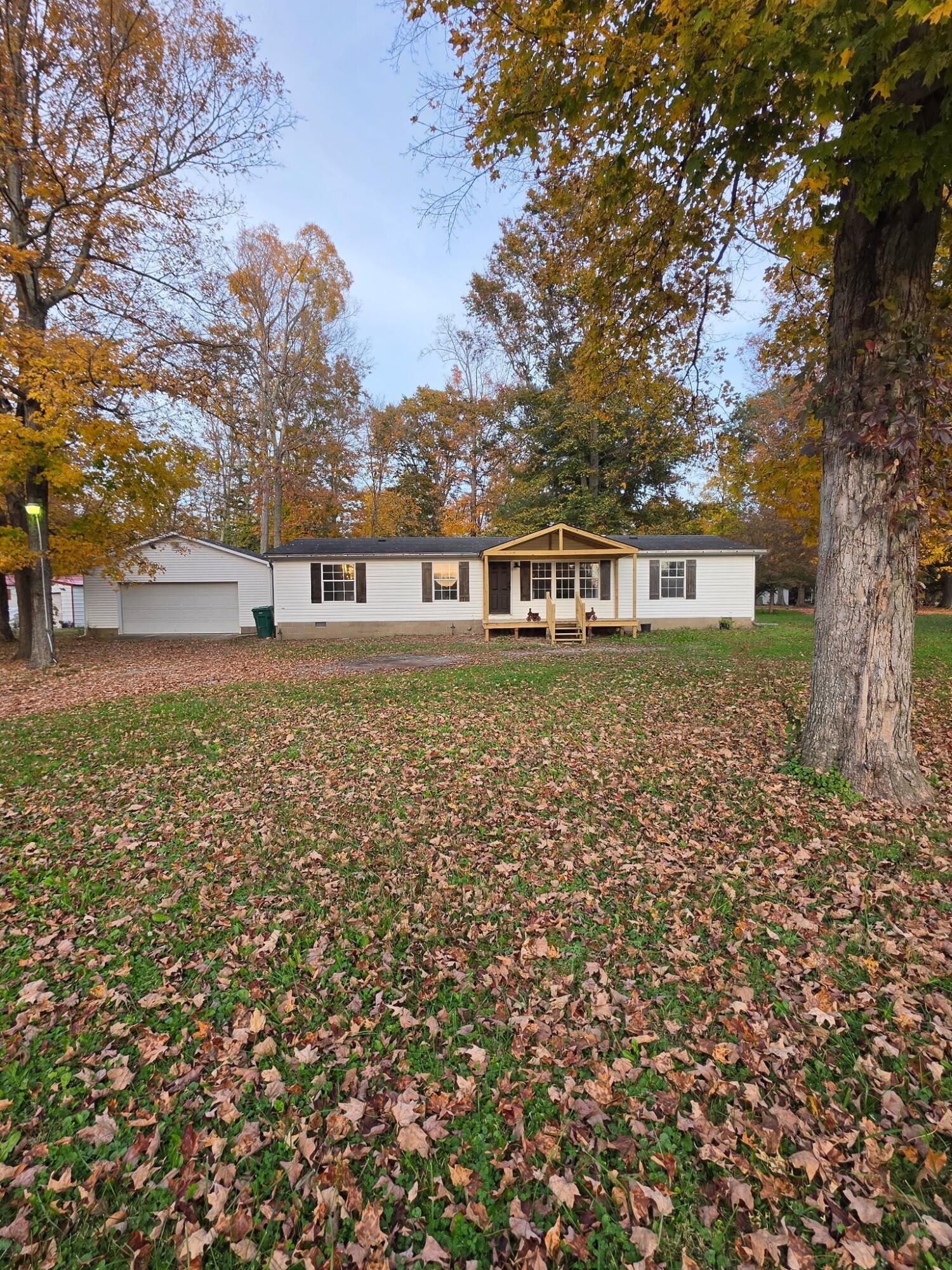 7016 Pine Trail Property Photo 1