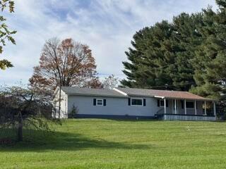 2865 Logan Thornville Road Ne Property Photo 1