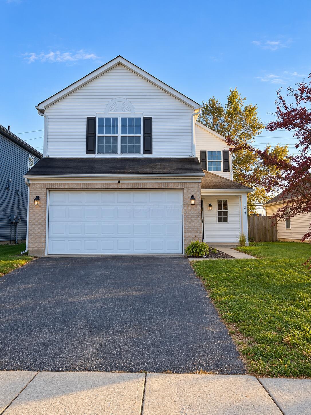 3217 Easthaven Drive S Property Photo 1