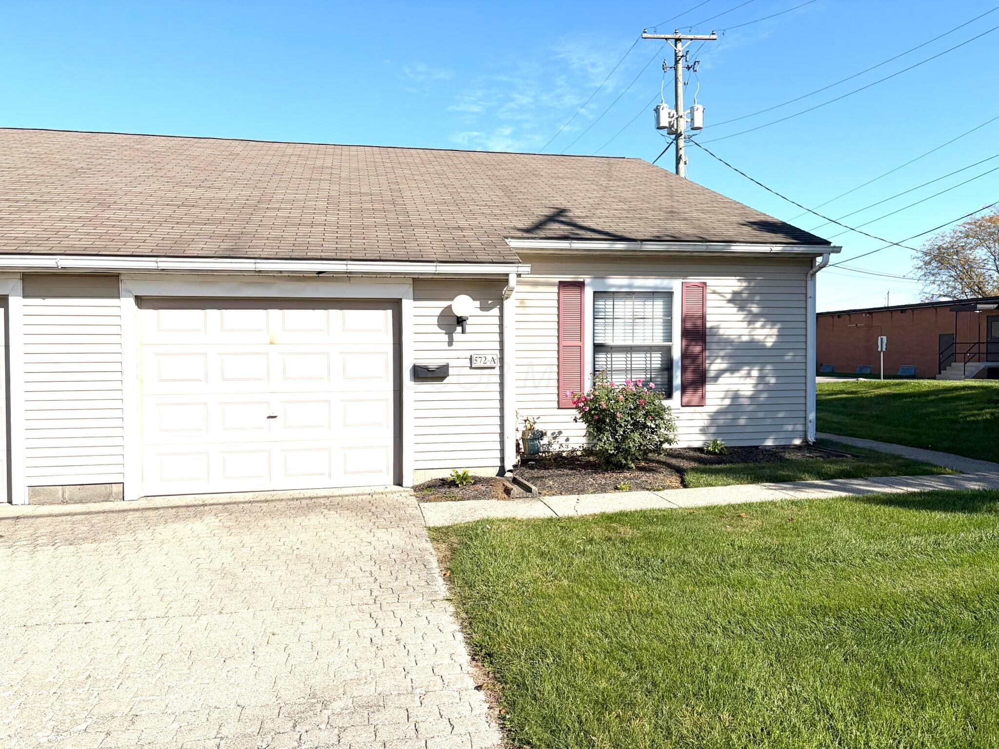 572 Moull Street, A Property Photo 1