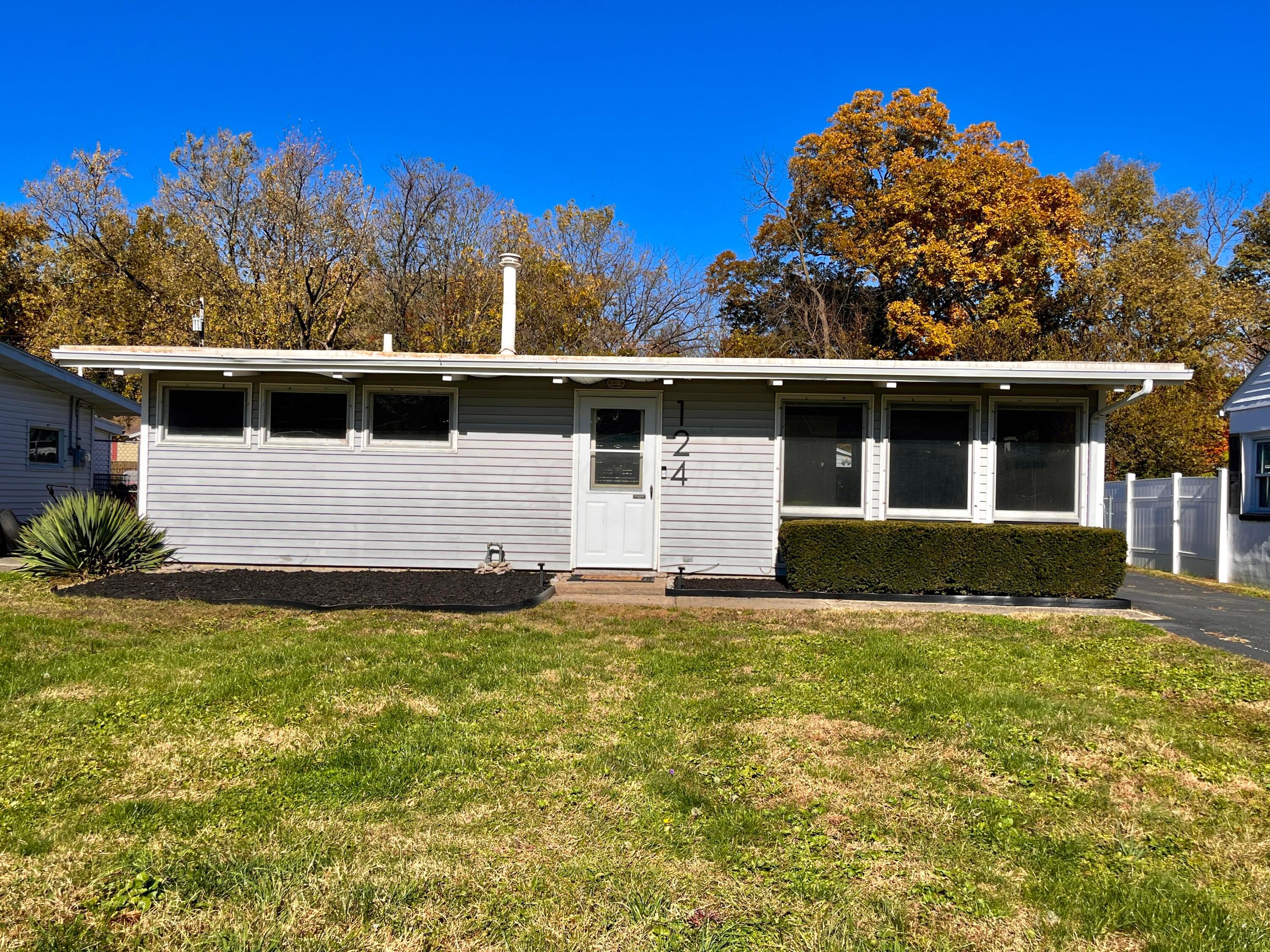 124 Willow Street Property Photo 1