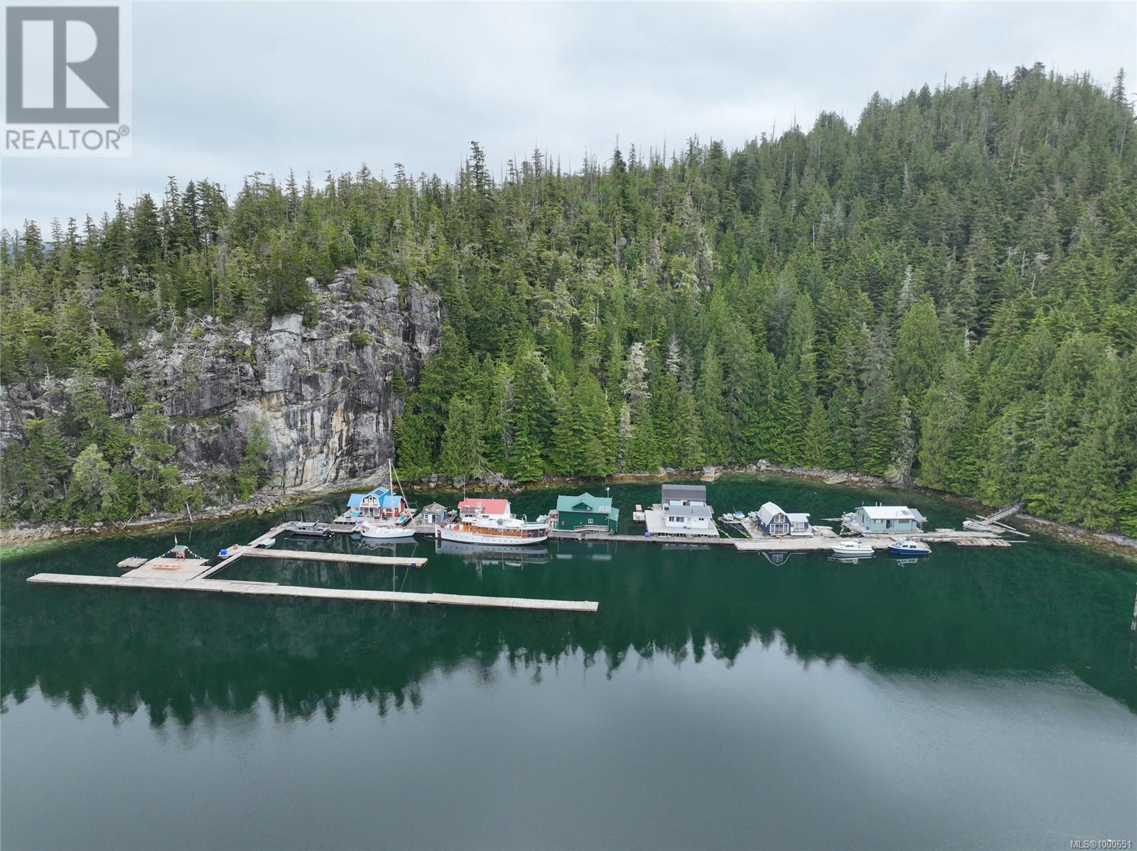V906829 Echo Bay