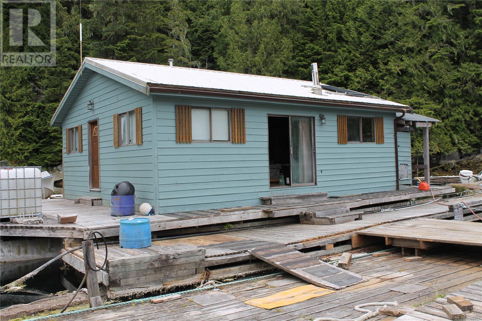 V906829 Echo Bay Property Photo 3