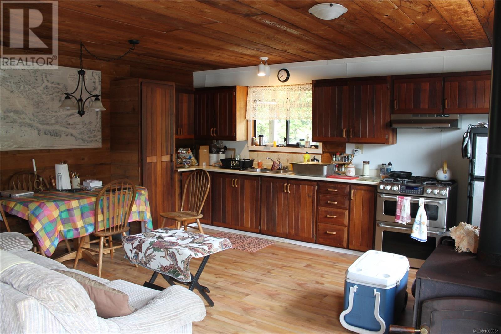 V906829 Echo Bay Property Photo 6