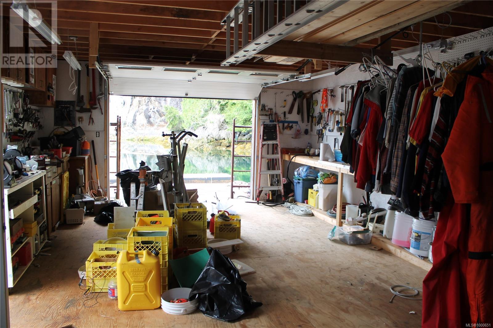 V906829 Echo Bay Property Photo 17