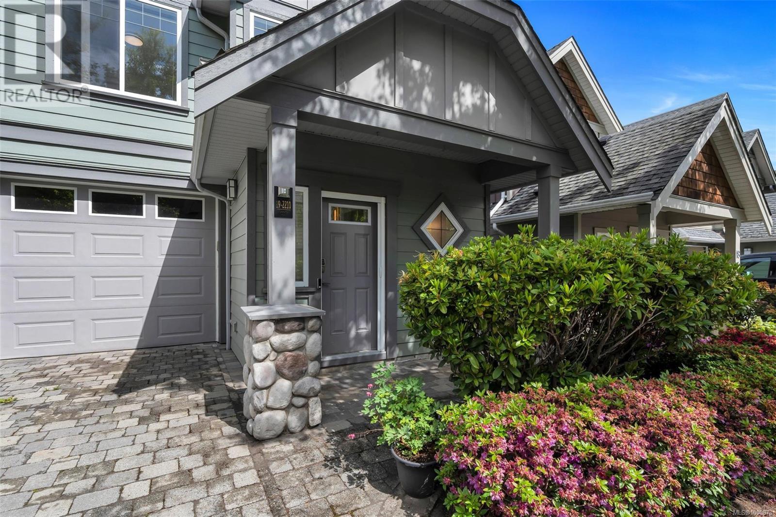 19 2210 Sooke Rd Property Photo 3