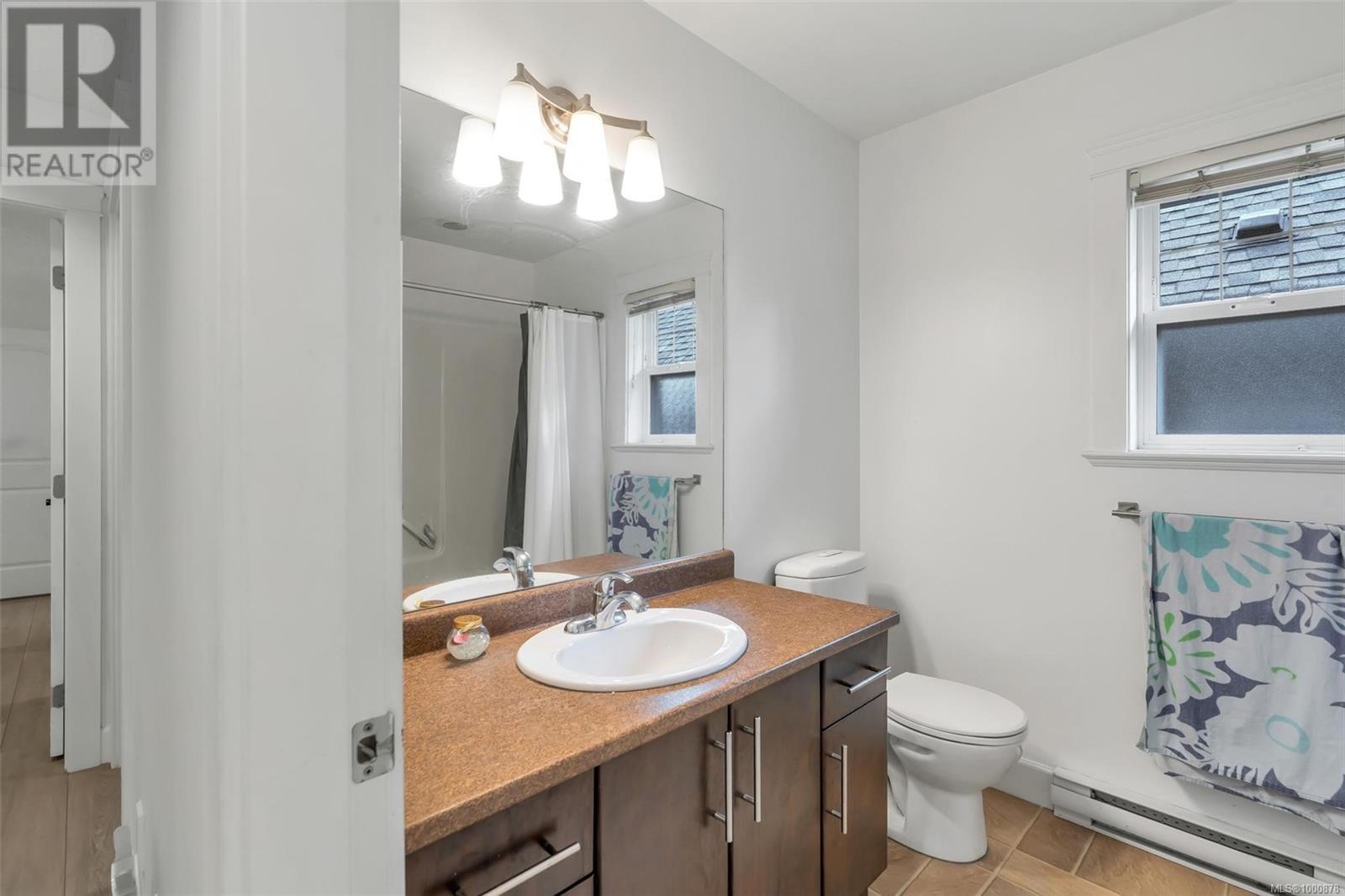 19 2210 Sooke Rd Property Photo 28
