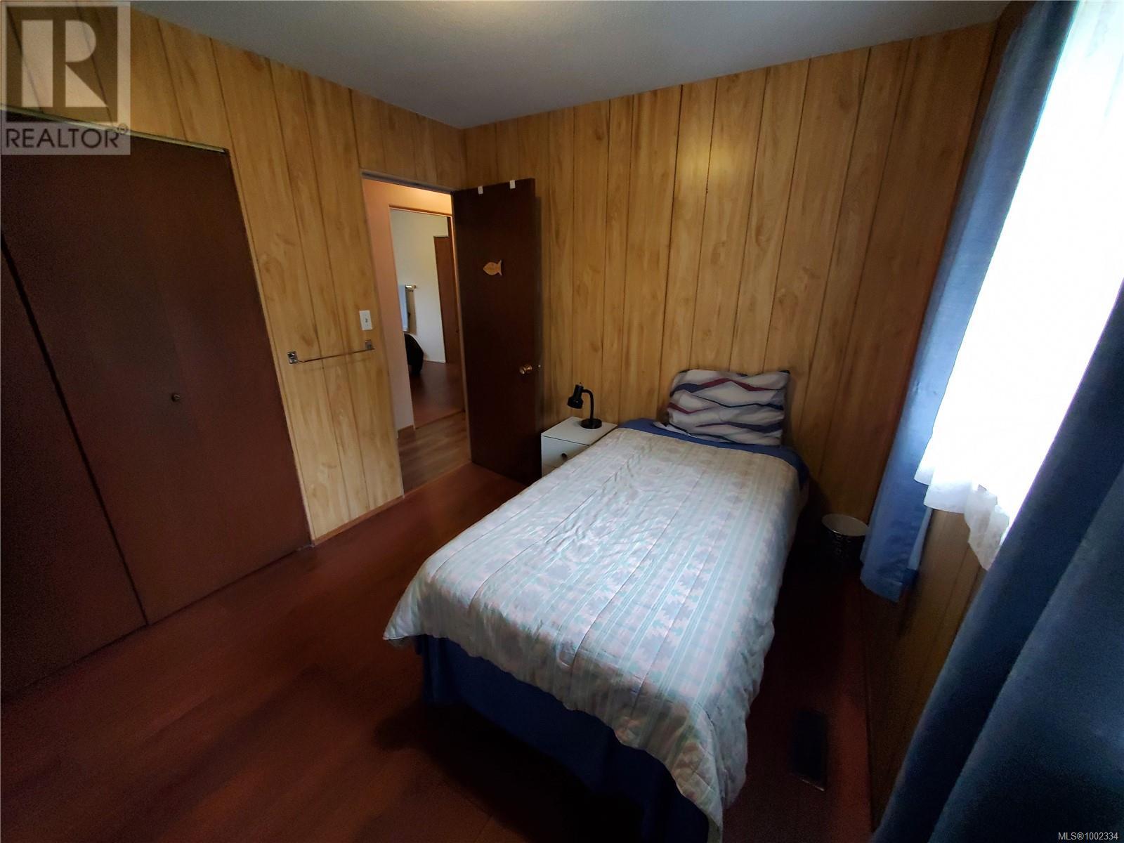 860 Jewitt Drive Property Photo 9