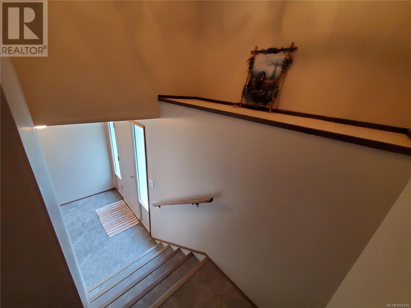 860 Jewitt Drive Property Photo 12