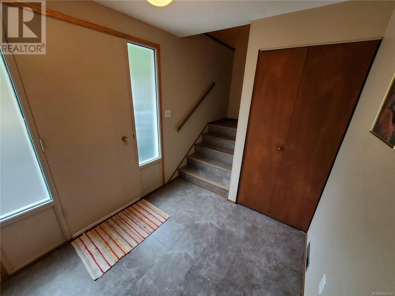 860 Jewitt Drive Property Photo 13