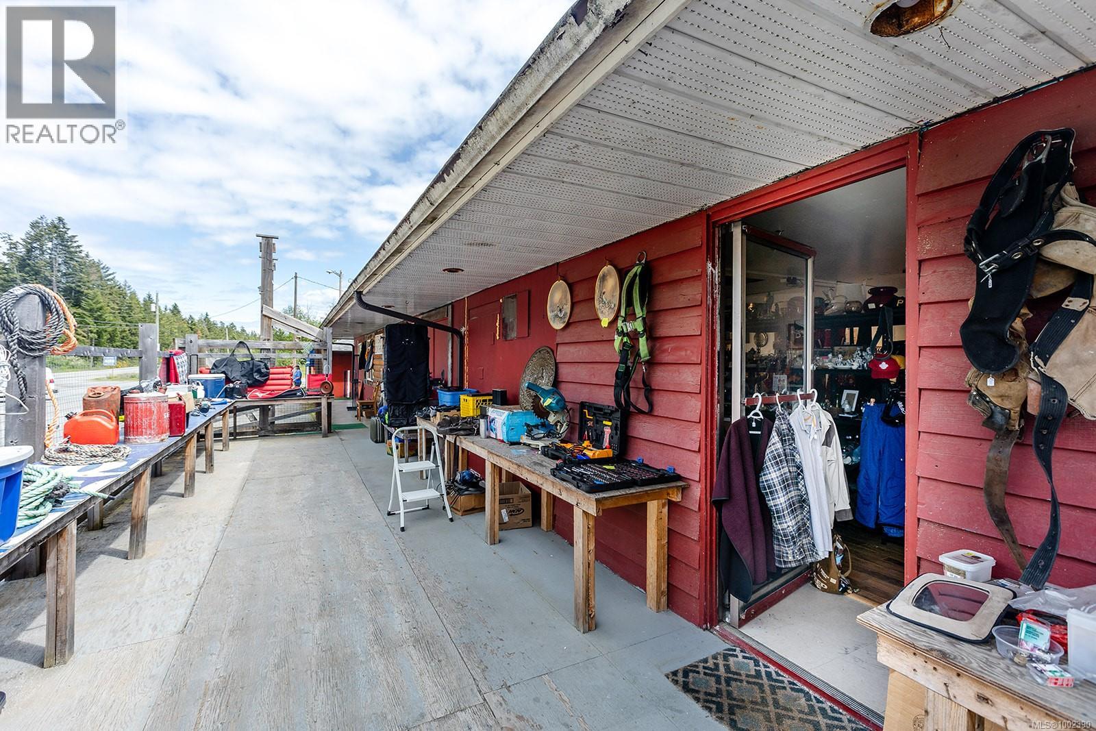 3910 Alberni Hwy Property Photo 7