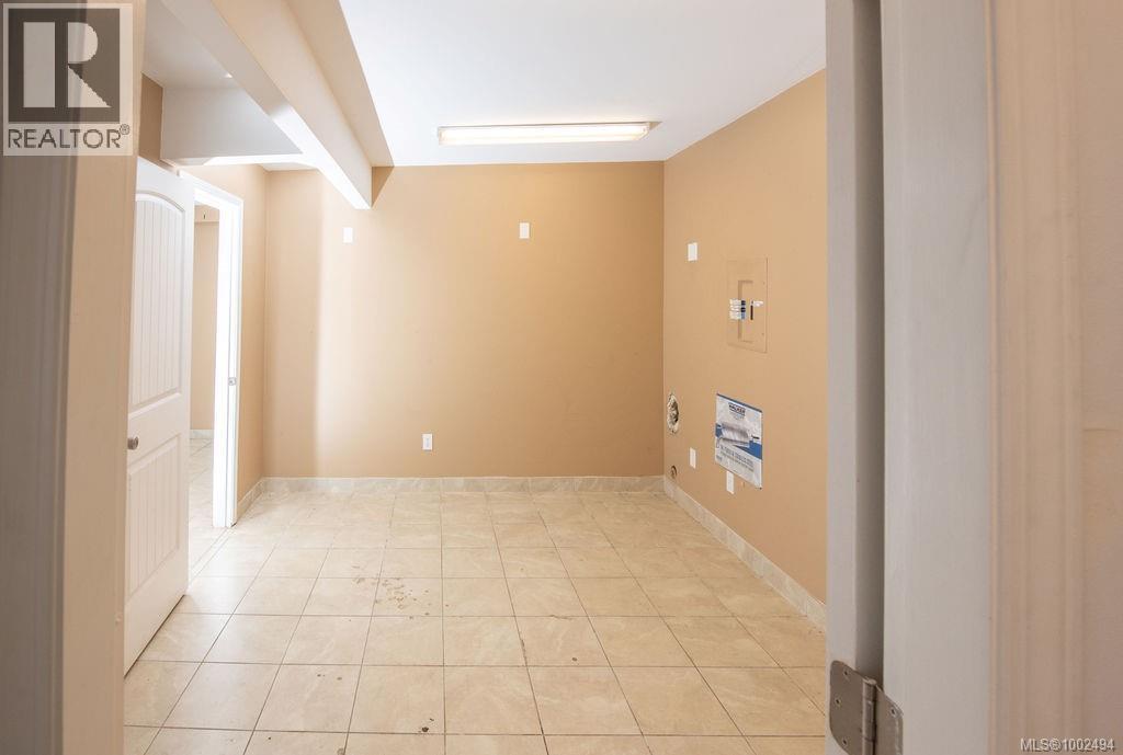 2130 Cliffe Ave Property Photo 8