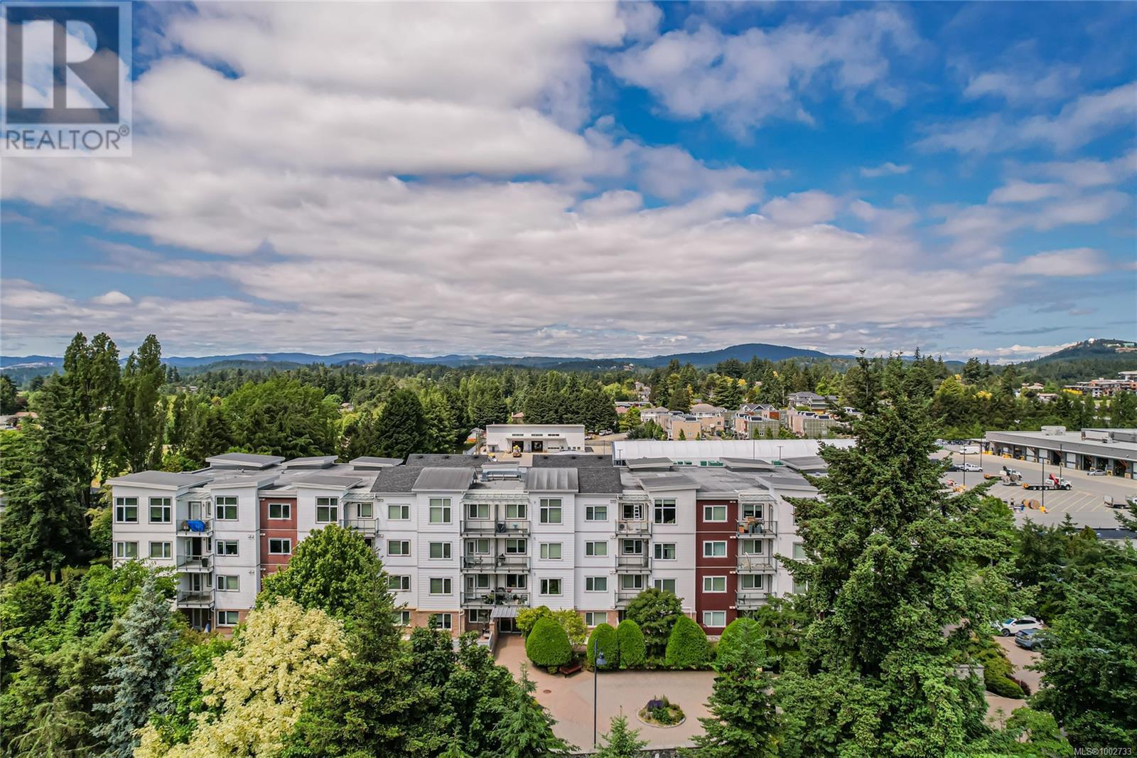 201 4394 West Saanich Rd