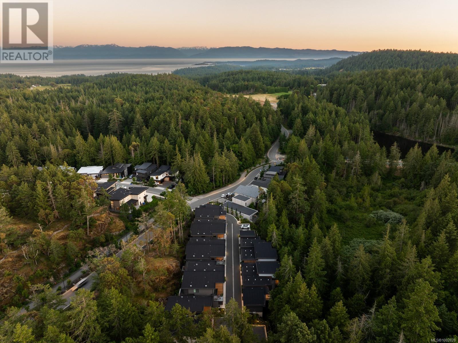 3921 Olympian Way #13 Property Photo 1