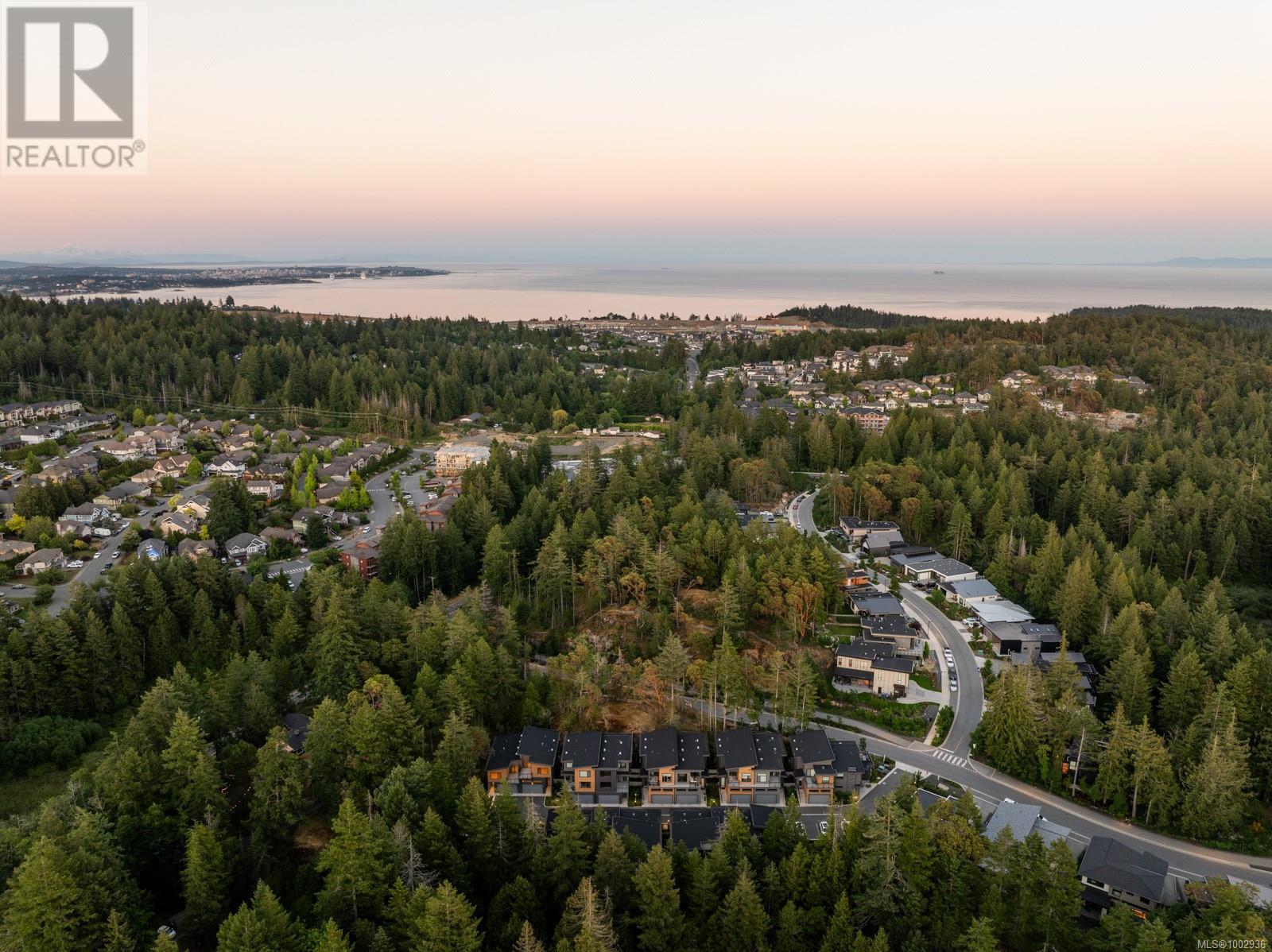 3921 Olympian Way #20 Property Photo 2