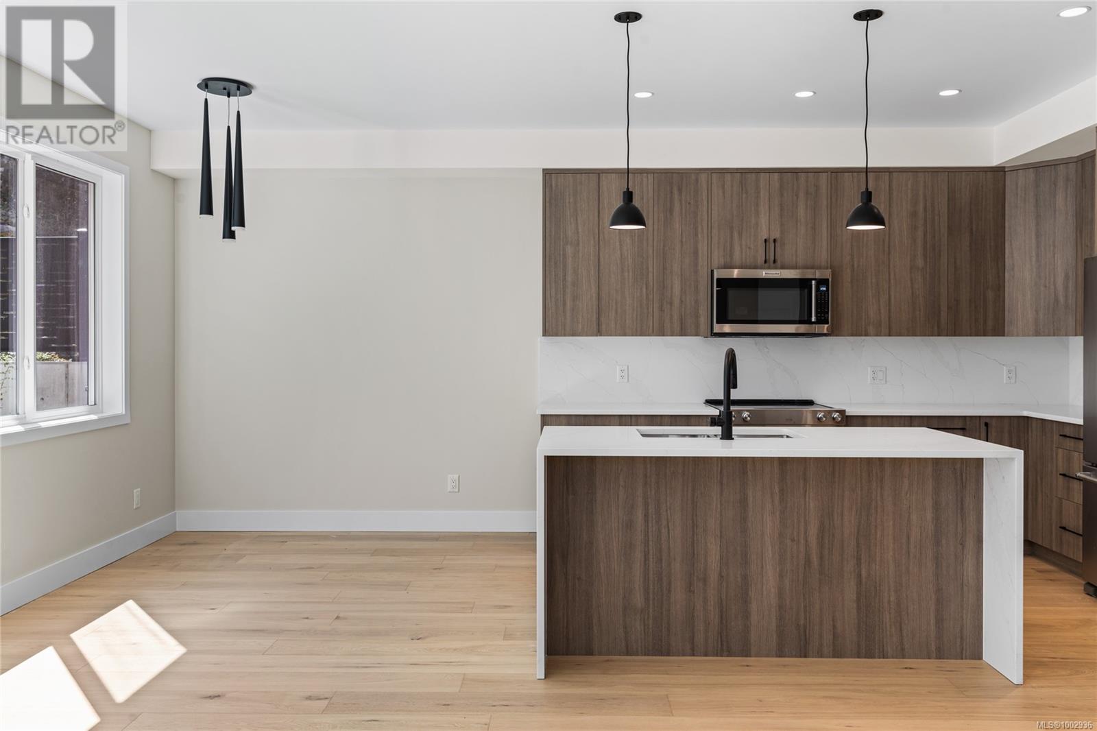 3921 Olympian Way #20 Property Photo 6