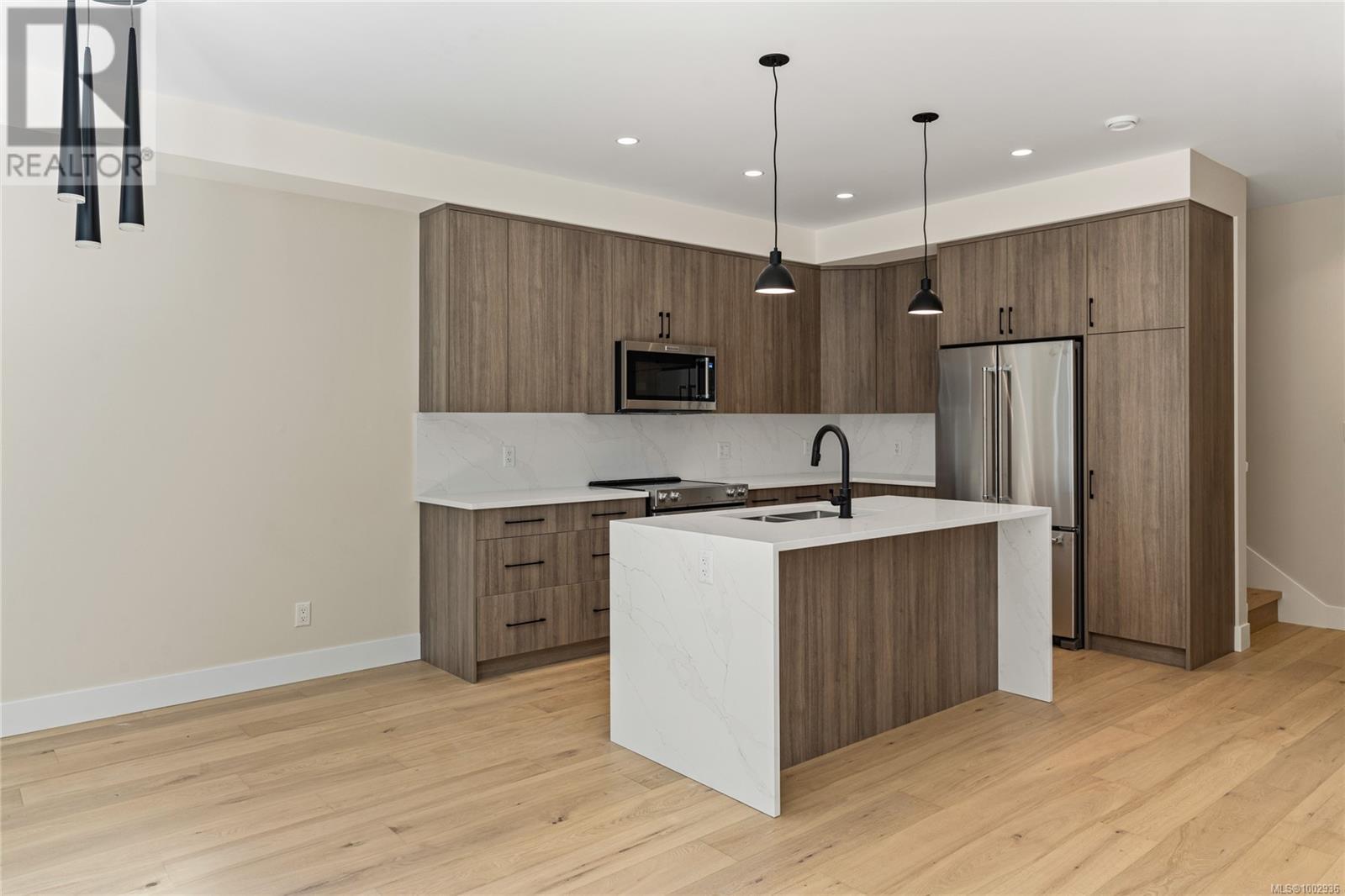 3921 Olympian Way #20 Property Photo 8