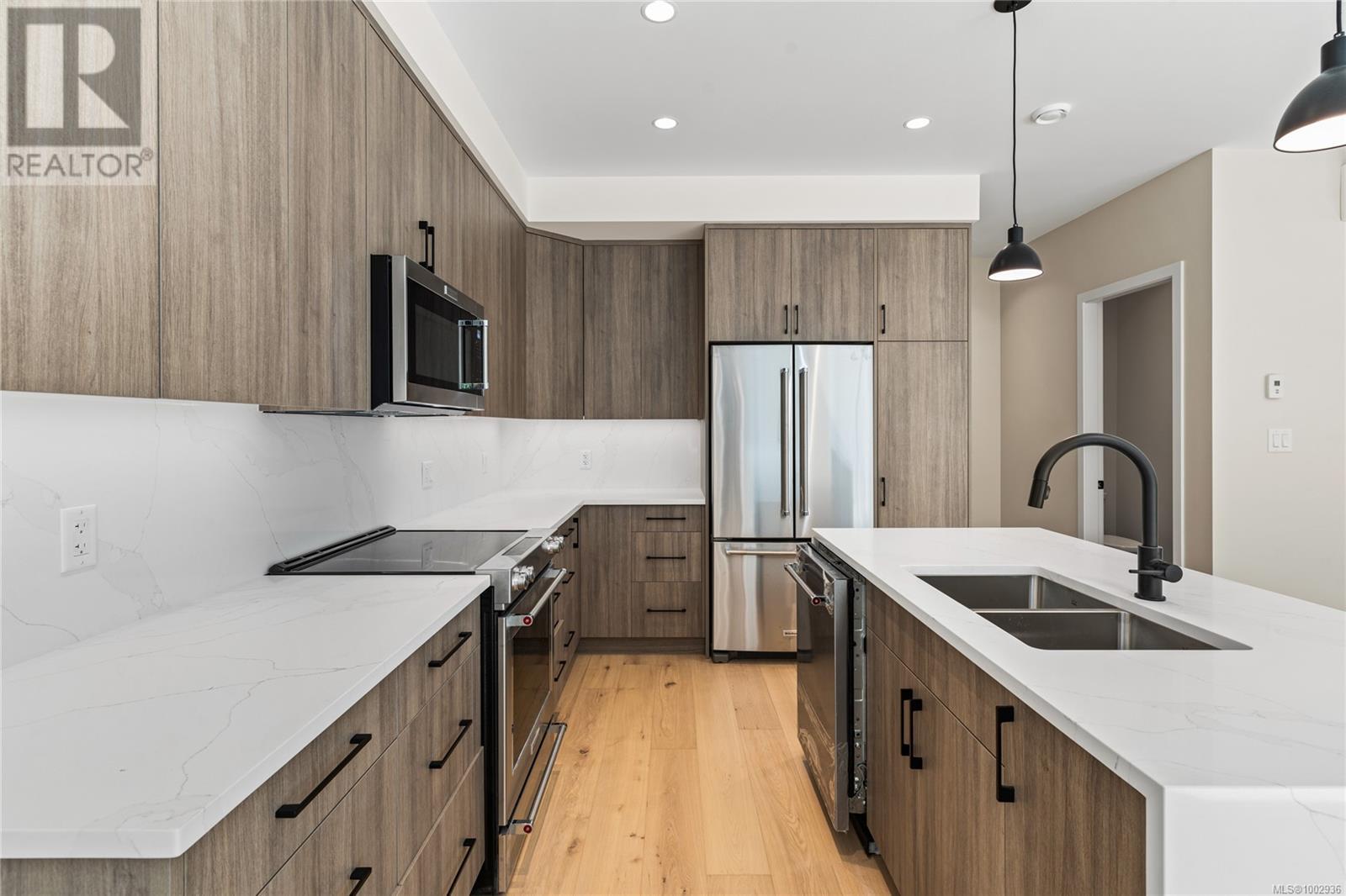 3921 Olympian Way #20 Property Photo 9