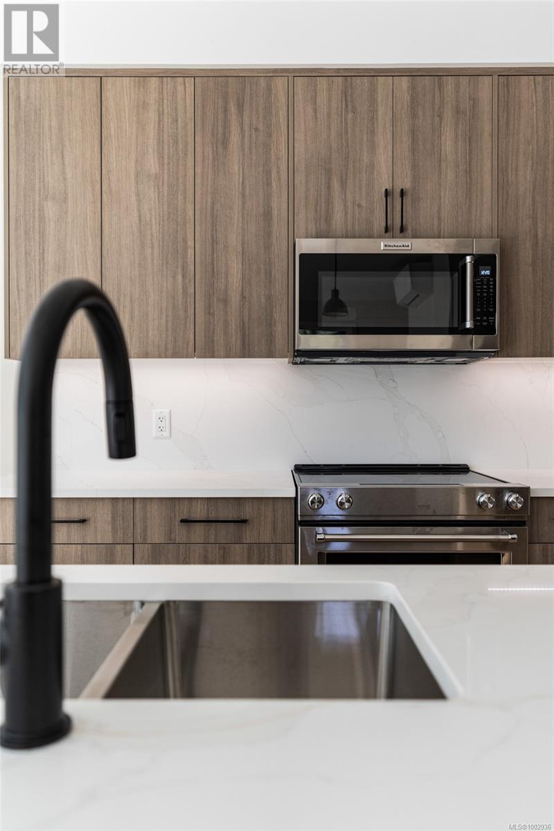 3921 Olympian Way #20 Property Photo 10