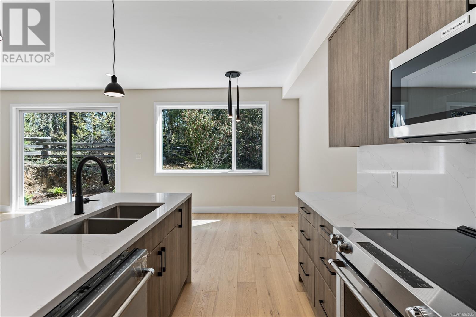 3921 Olympian Way #20 Property Photo 11