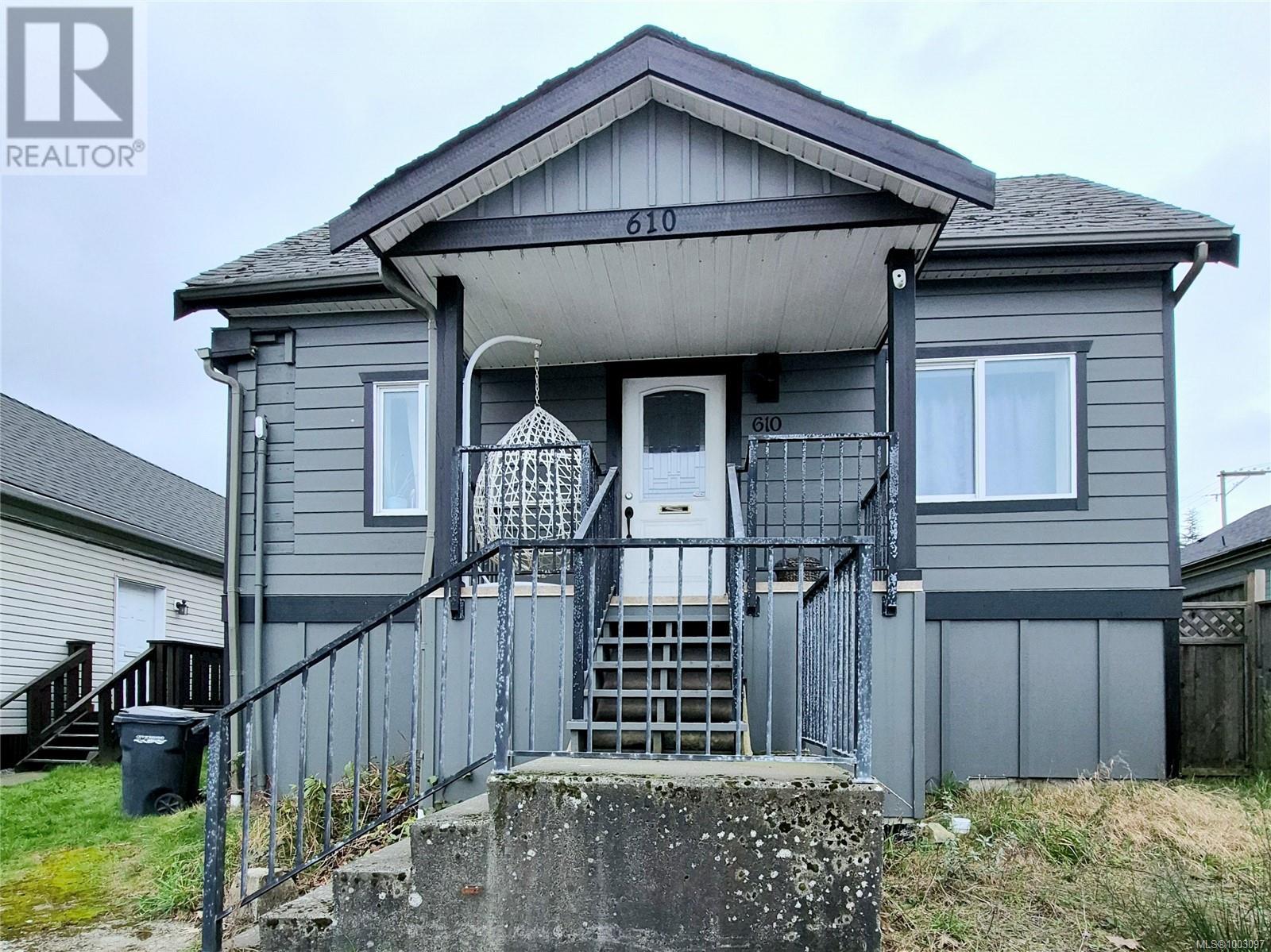 610 Nicol St Property Photo 1