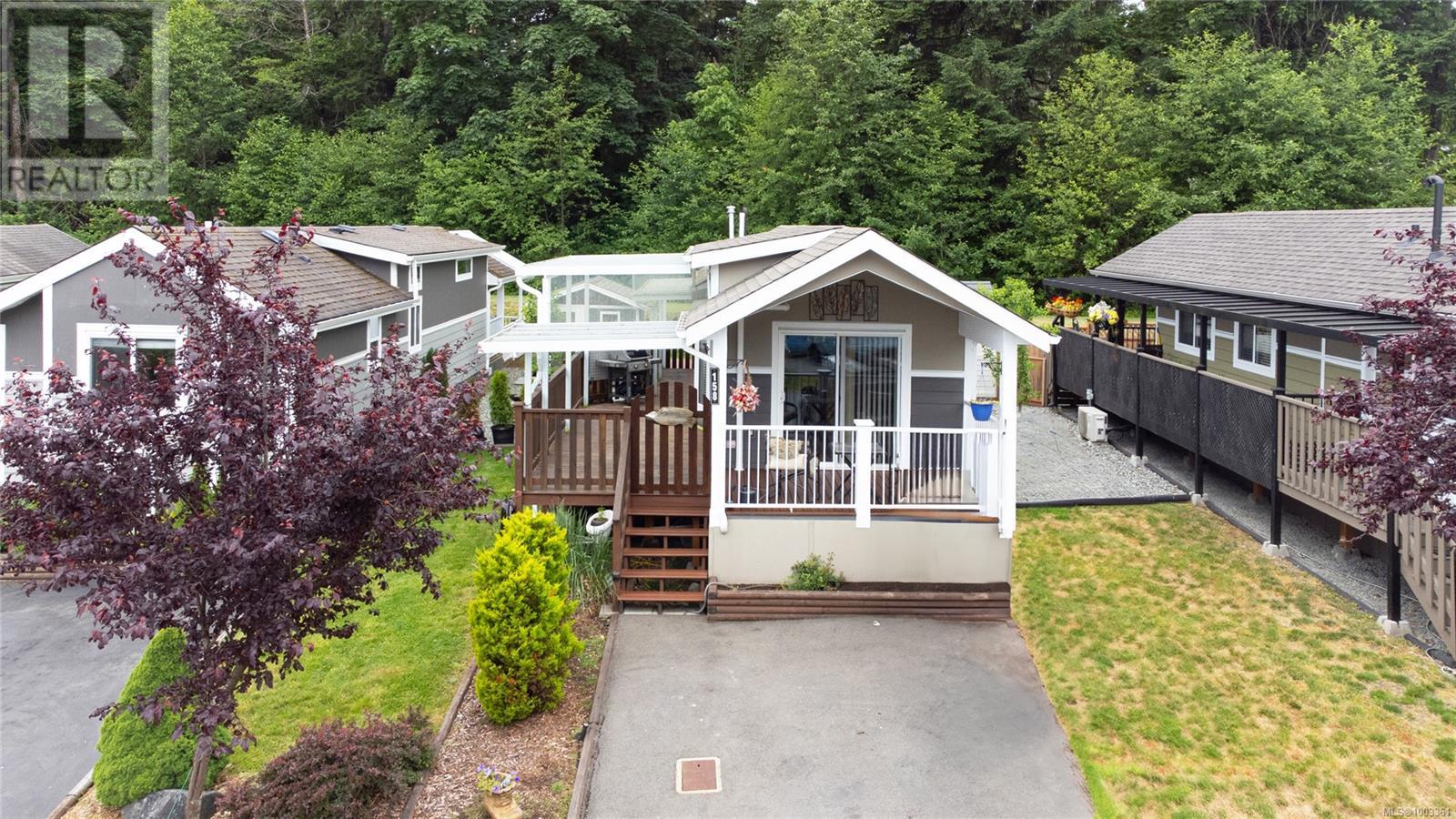 158 3042 River Rd Property Photo 1