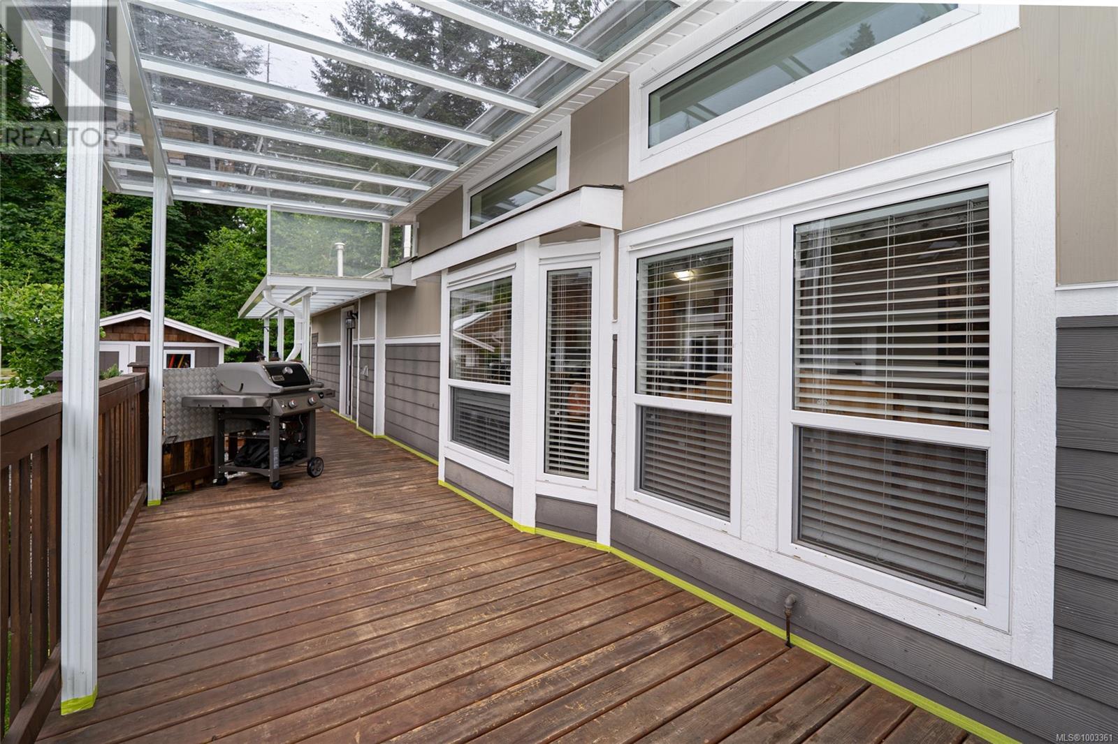 158 3042 River Rd Property Photo 7