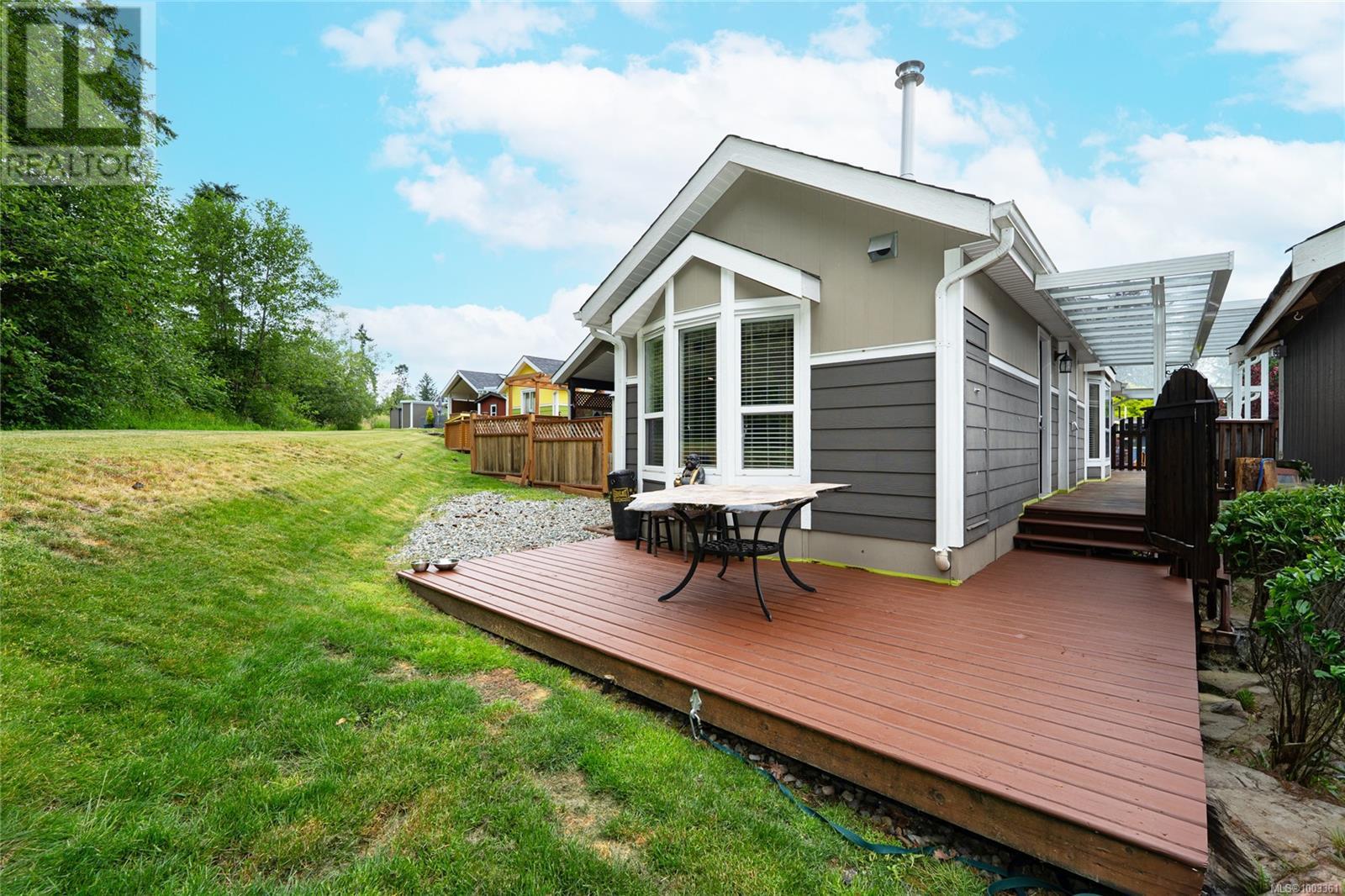 158 3042 River Rd Property Photo 23