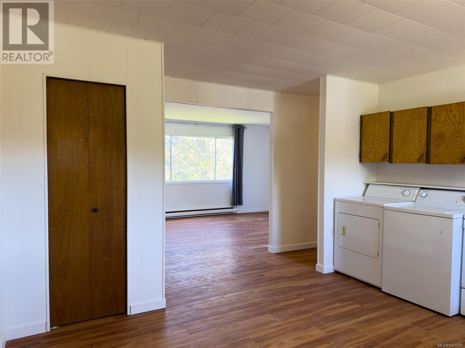 461 Coal Harbour Rd Property Photo 5