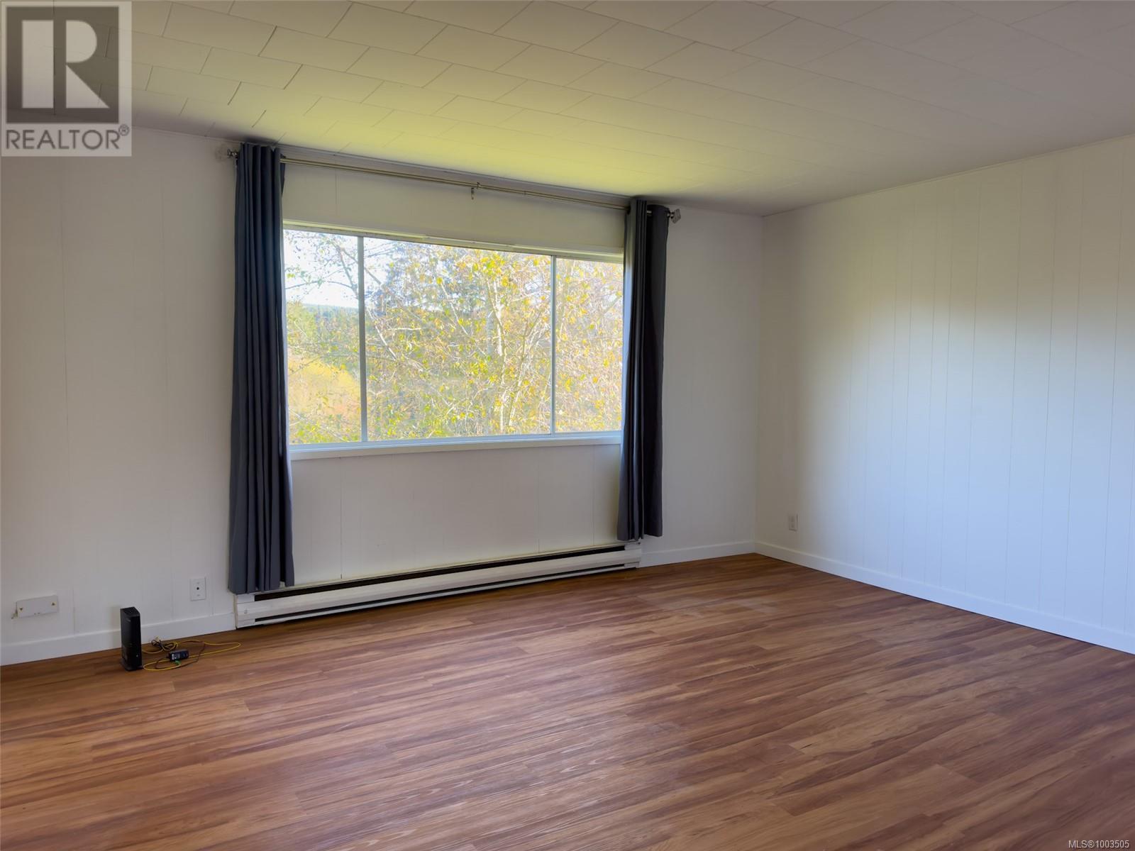 461 Coal Harbour Rd Property Photo 11