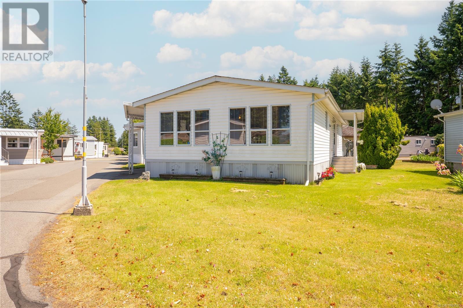 12 6245 Metral Dr
