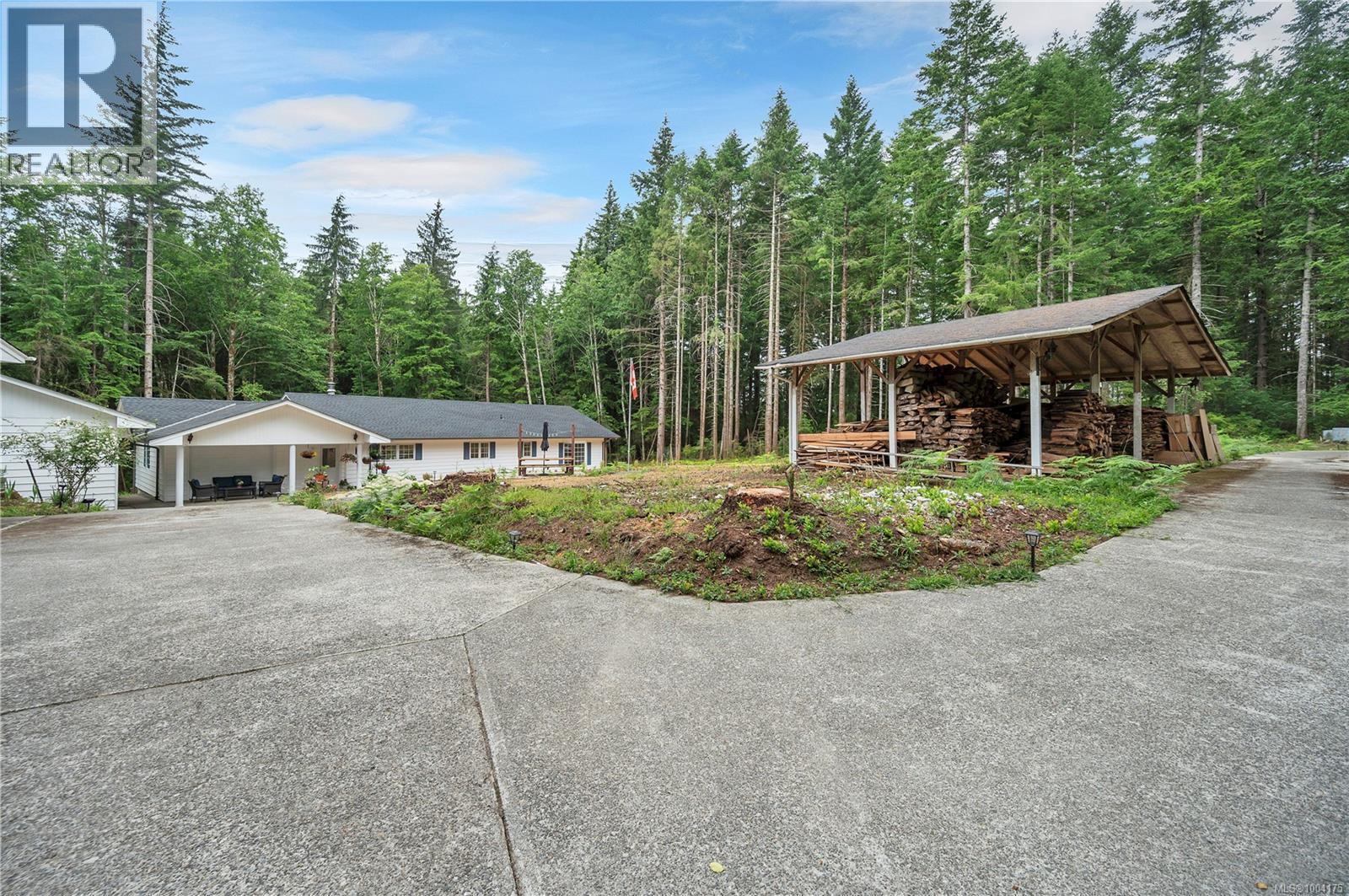 413 Cape Mudge Road Property Photo 5