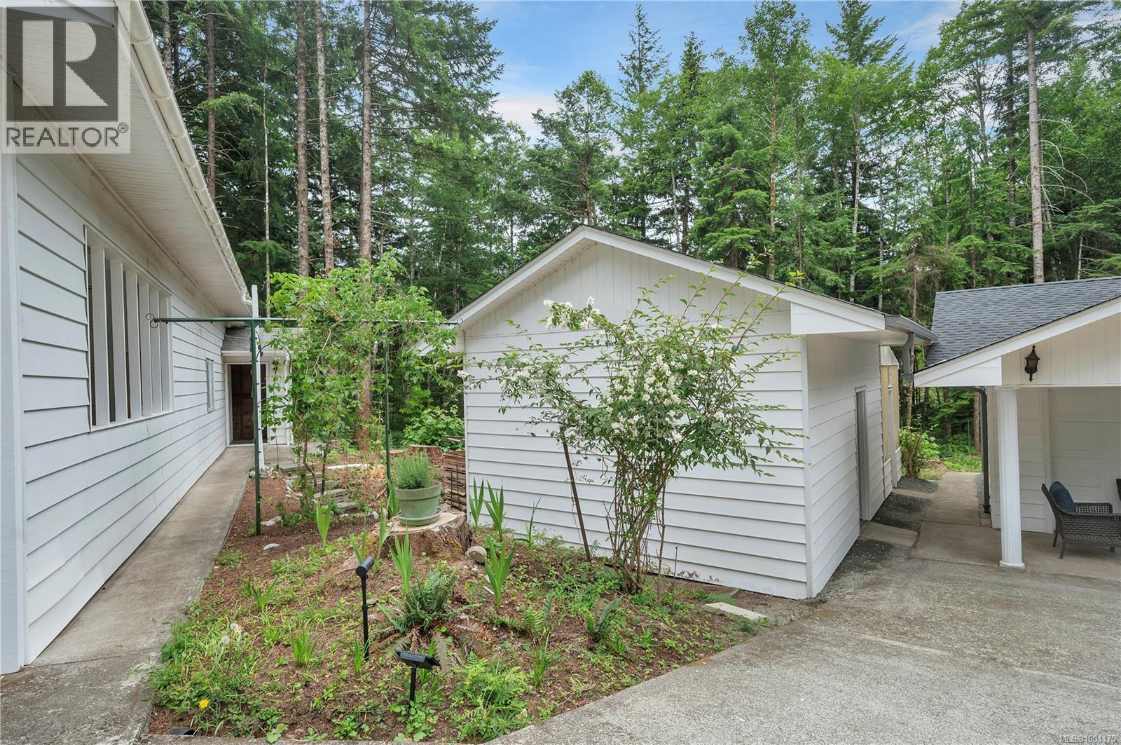 413 Cape Mudge Road Property Photo 51