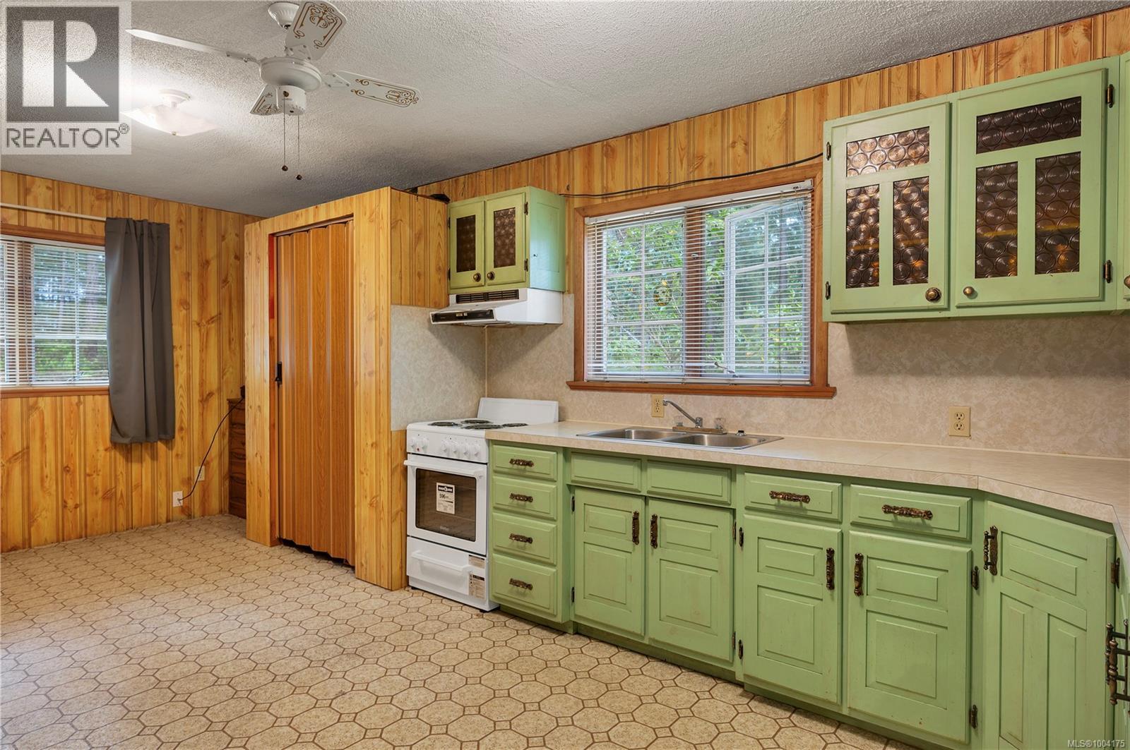 413 Cape Mudge Road Property Photo 58