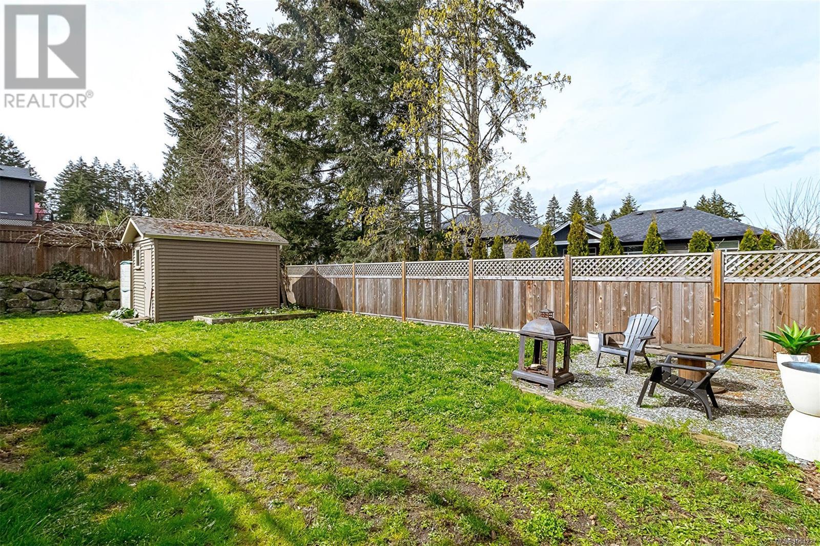 1050 Southwood Dr Property Photo 34