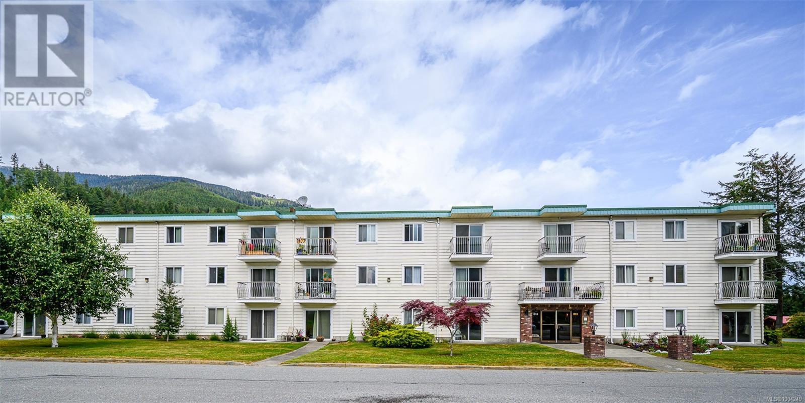 611 Macmillan Drive #107 Property Photo 3