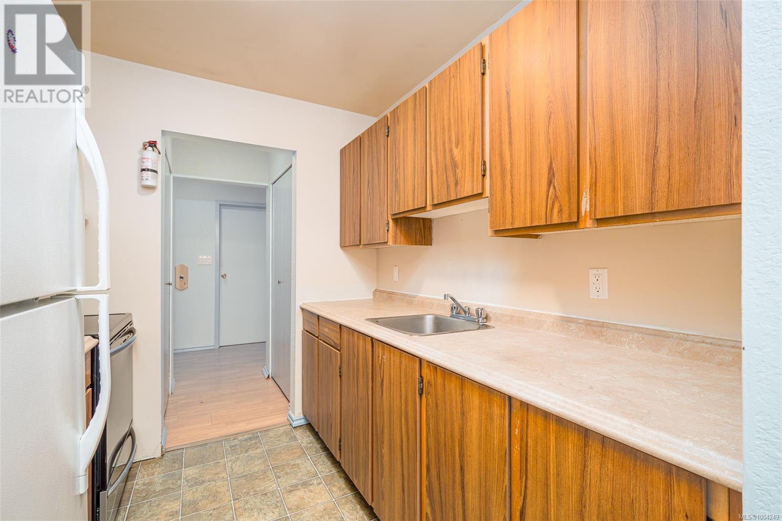 611 Macmillan Drive #107 Property Photo 10