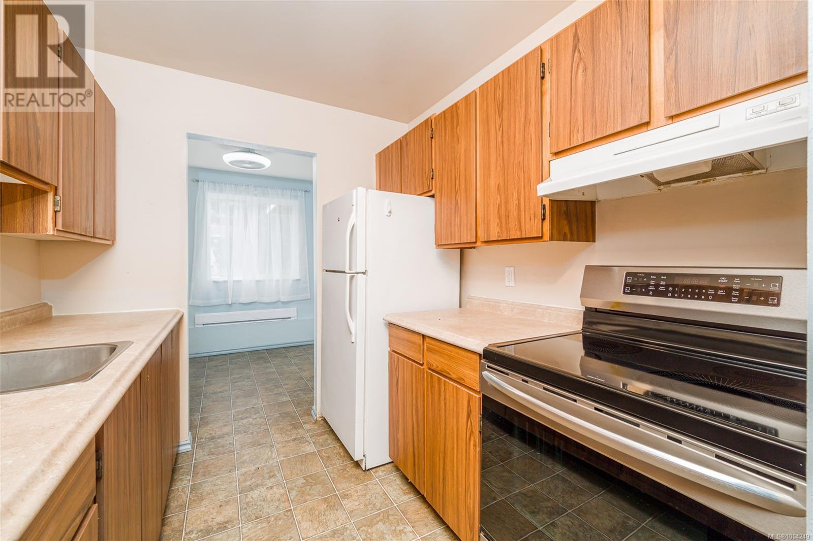 611 Macmillan Drive #107 Property Photo 11