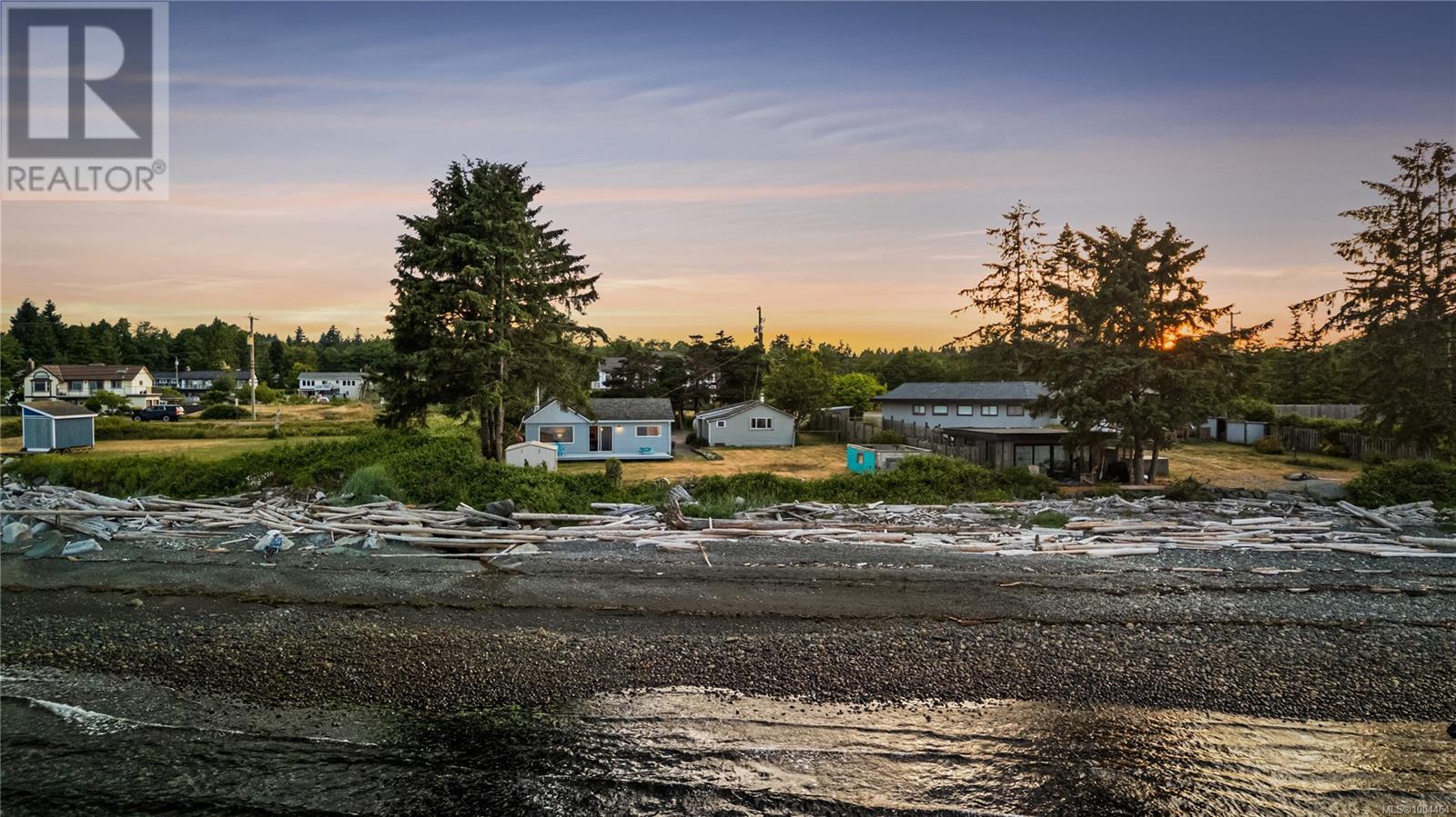 3813 Island Hwy S Property Photo 1