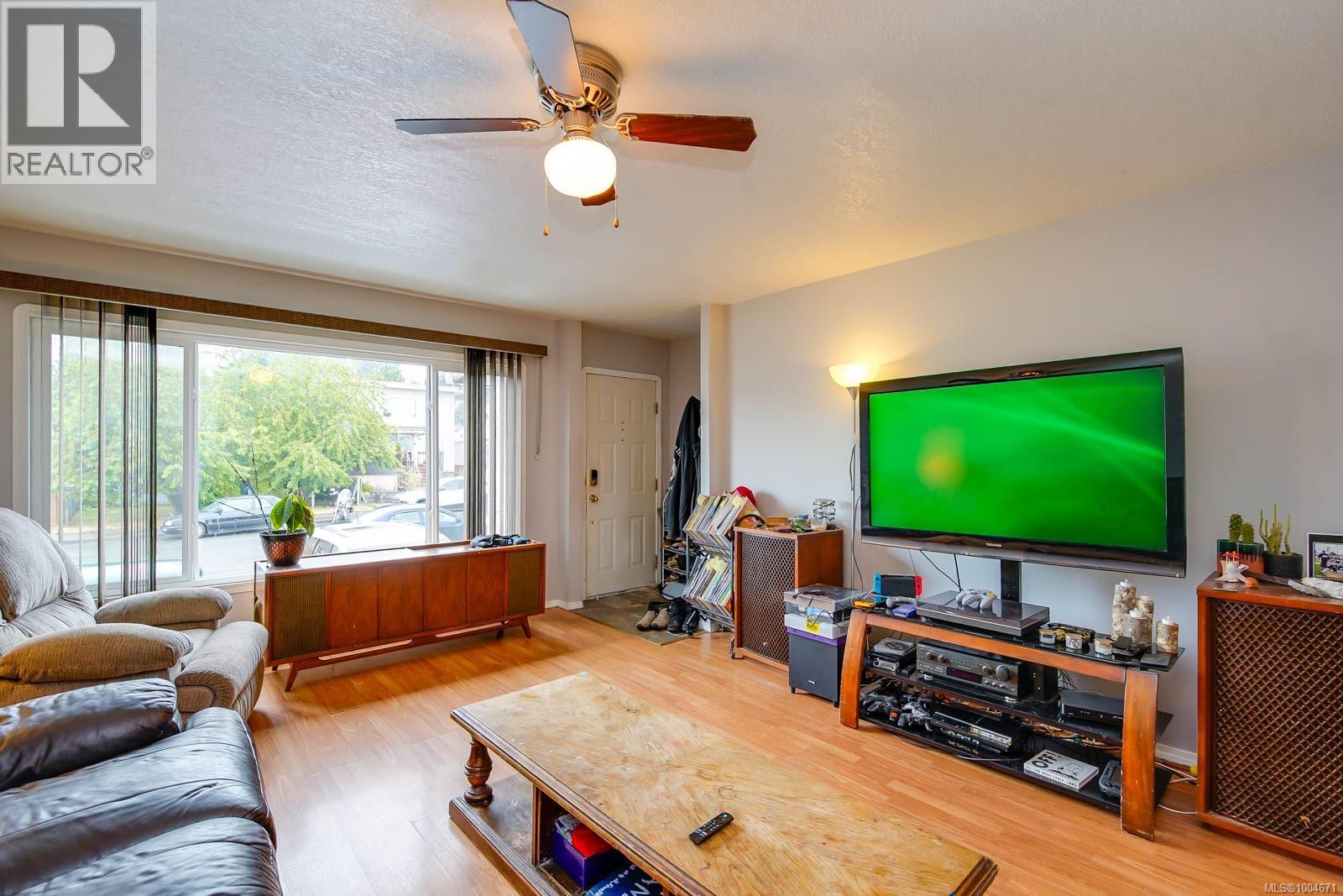 3638 14th Ave Property Photo 9