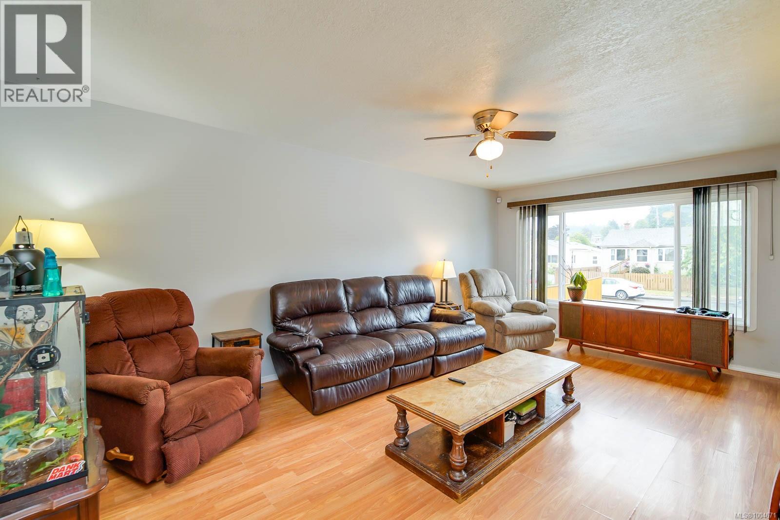 3638 14th Ave Property Photo 10