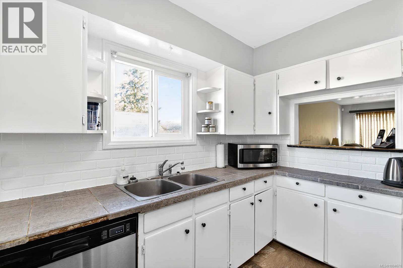 3638 14th Ave Property Photo 16