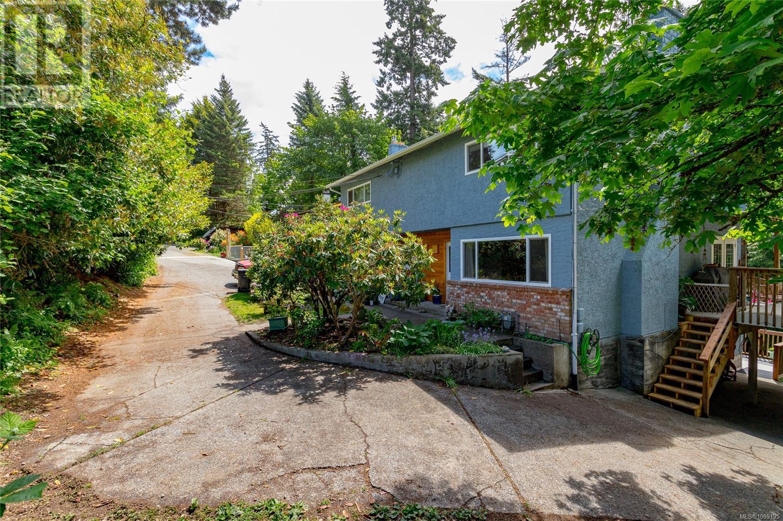 439 Atkins Ave Property Photo 1
