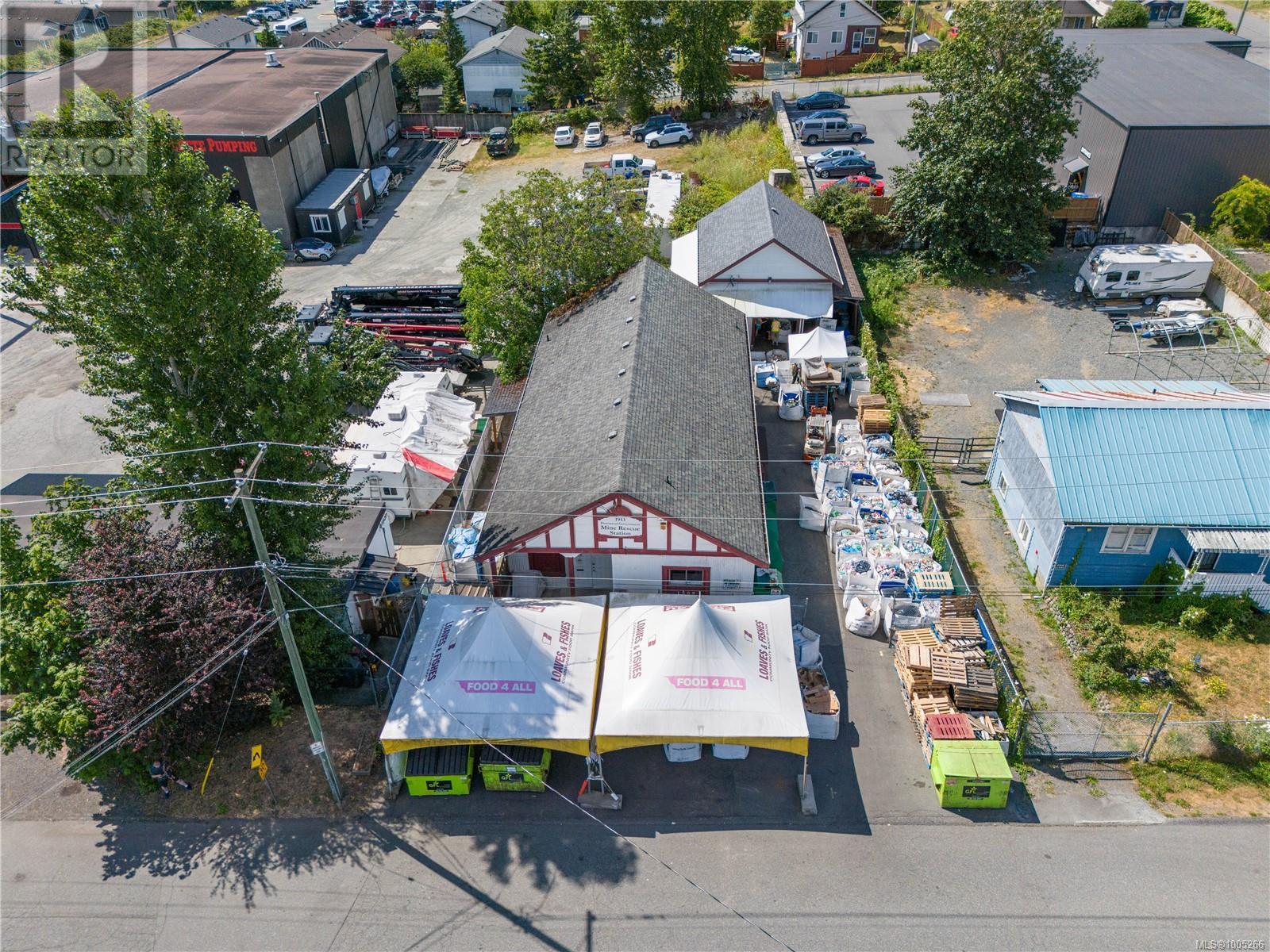 1009 Farquhar St Property Photo 1